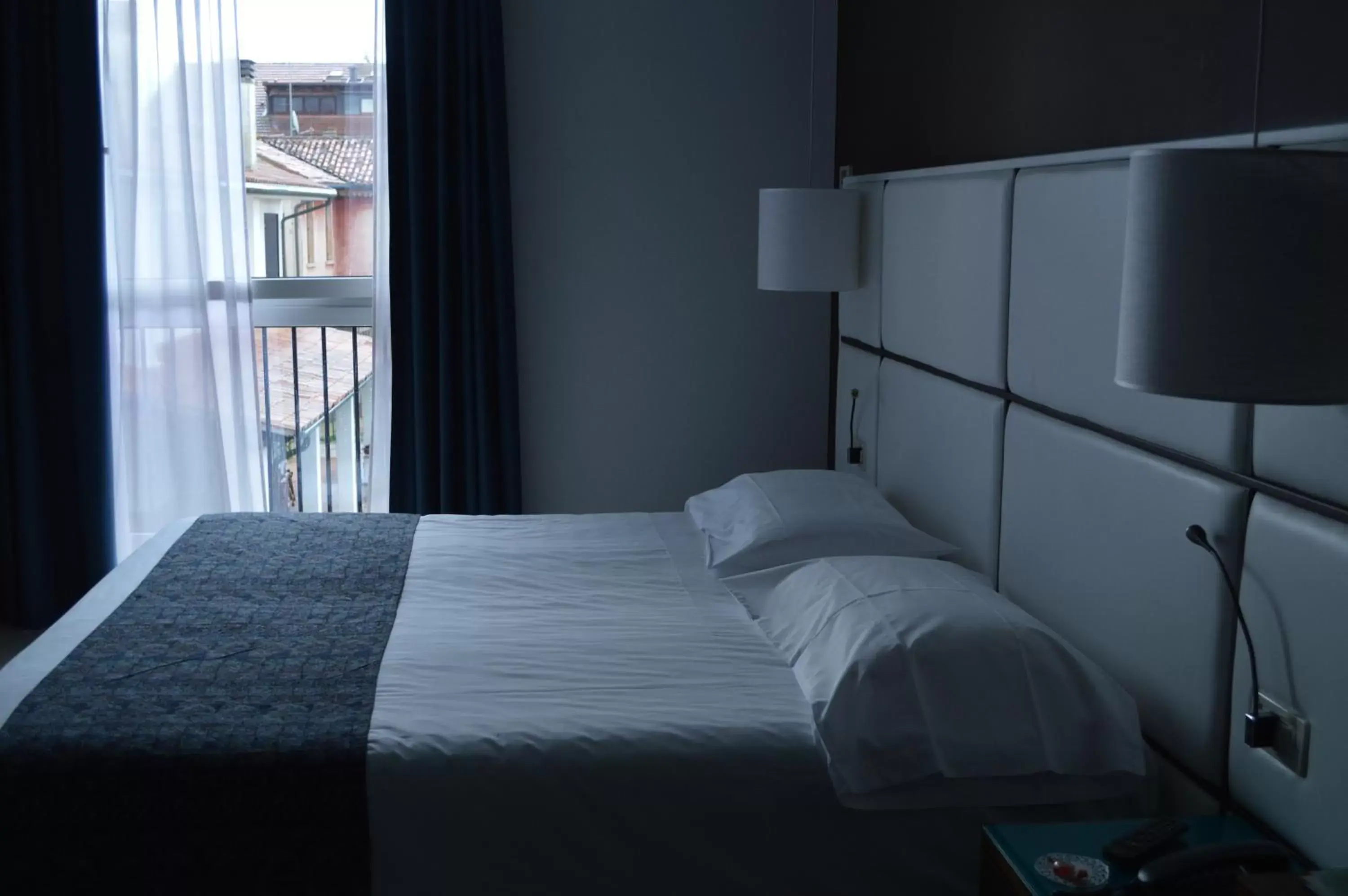 Property building, Bed in Hotel Sagittario