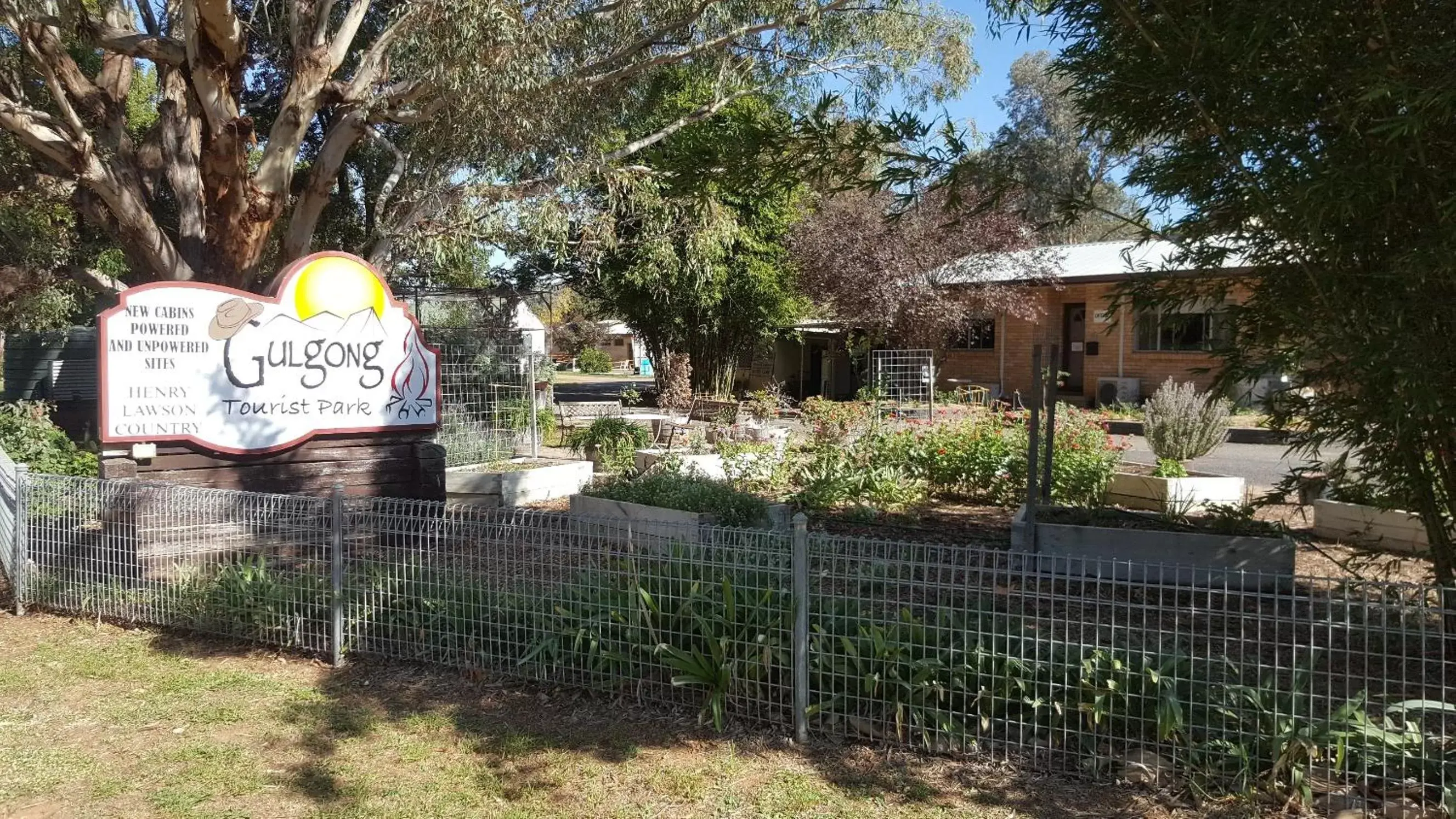 Garden, Property Building in Gulgong Tourist Park