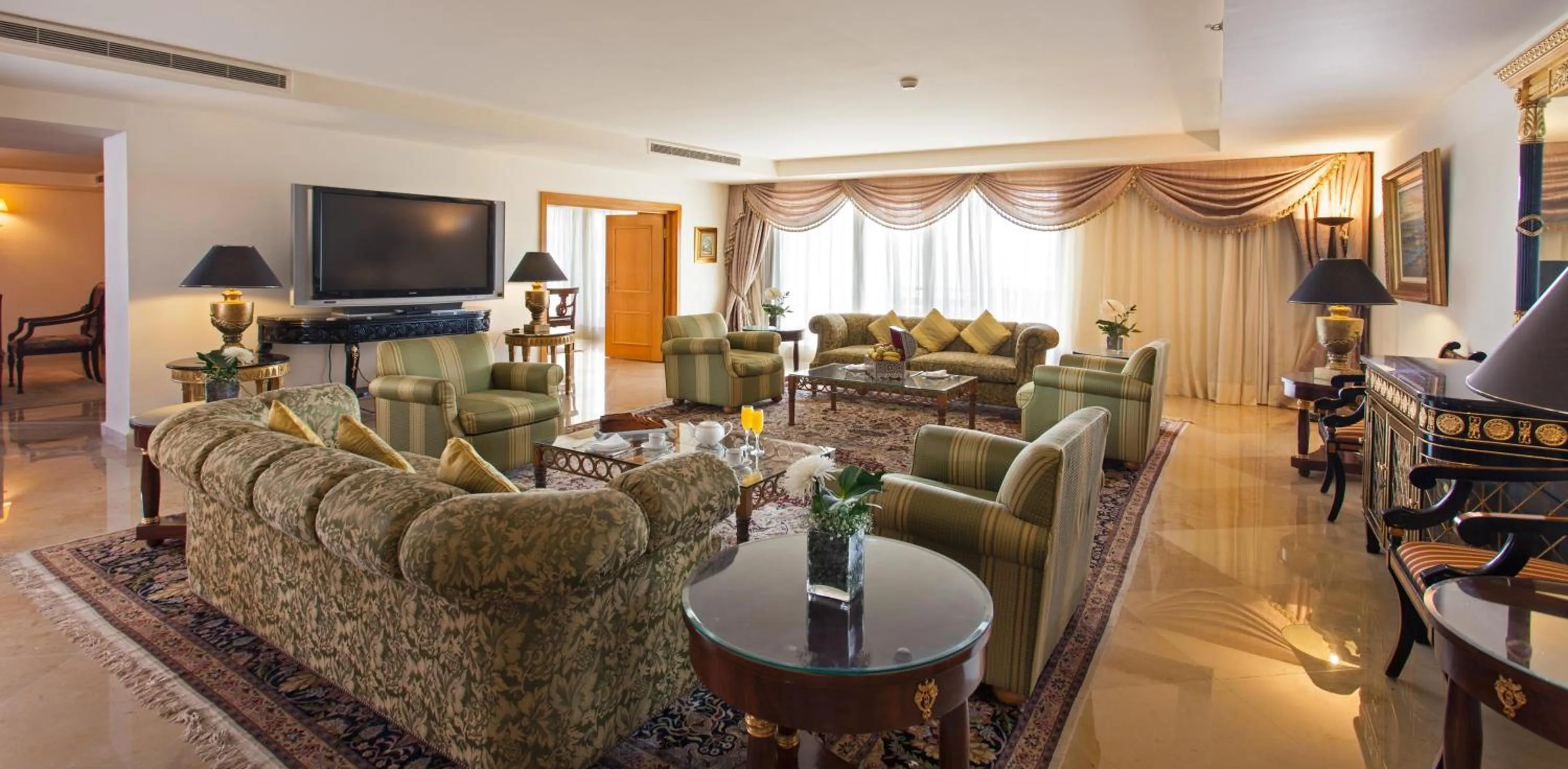 TV and multimedia, Seating Area in Jolie Ville Golf & Resort