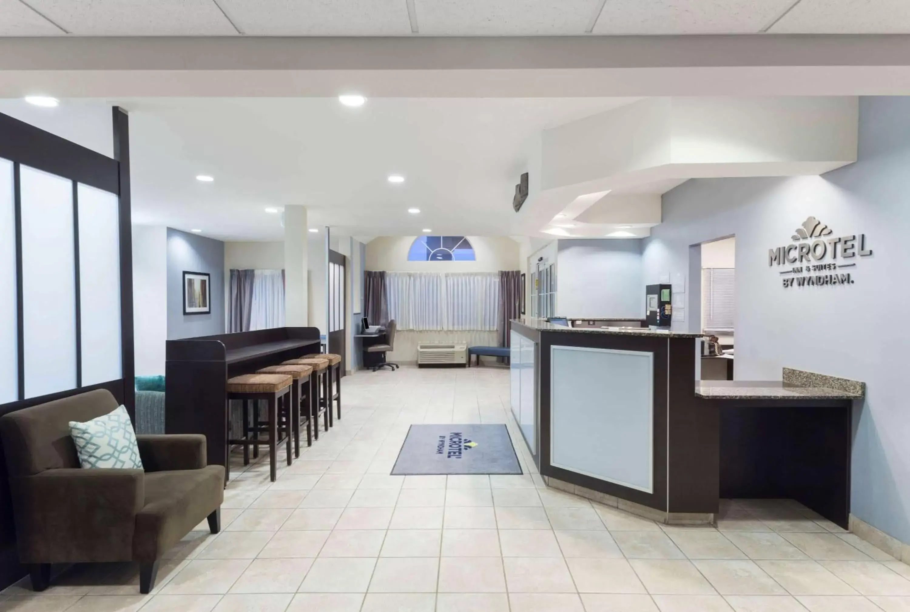 Lobby or reception in Microtel Inn and Suites Baton Rouge Airport