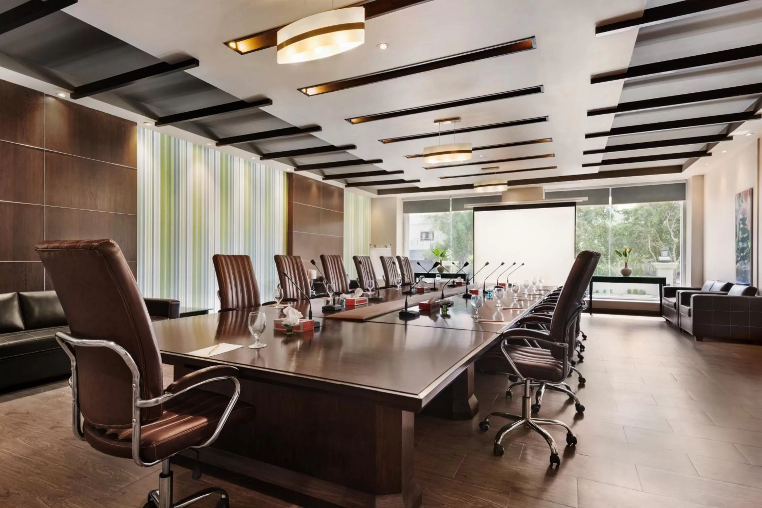 Ramada Plaza by Wyndham Karachi Airport Hotel