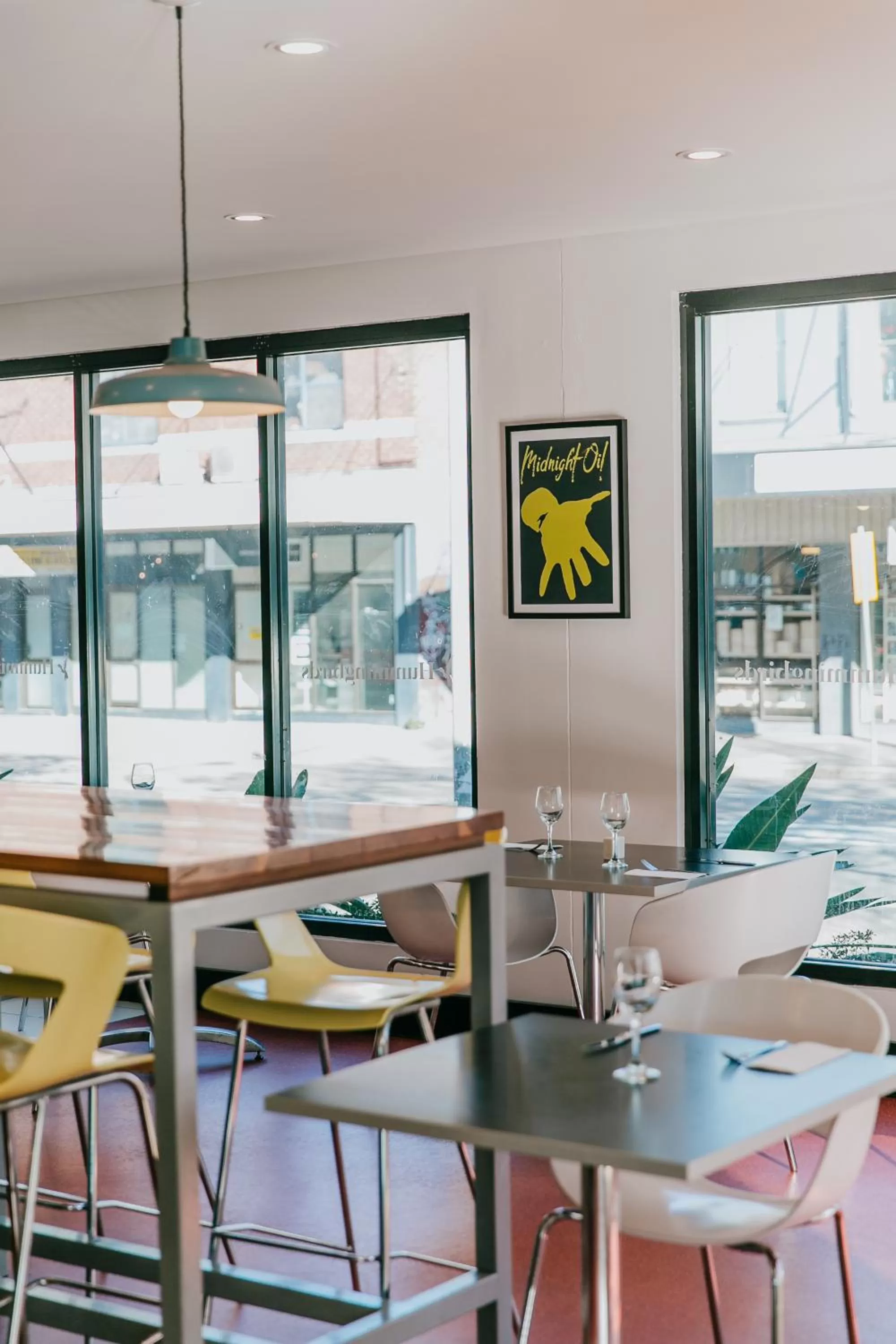 Restaurant/places to eat in ibis Newcastle