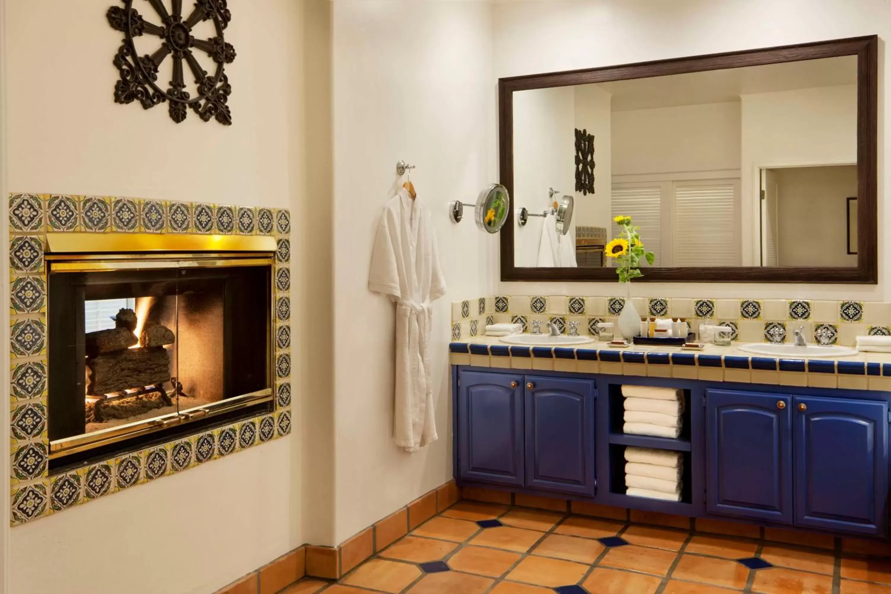 Bathroom, Kitchen/Kitchenette in La Quinta Resort & Club, Curio Collection