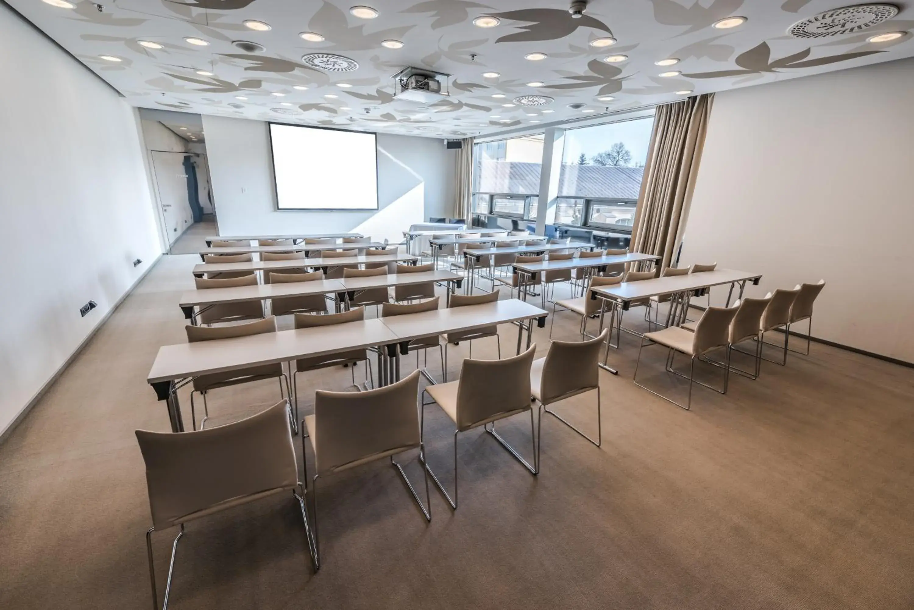 Meeting/conference room, Business Area/Conference Room in Hotel Yasmin Koice