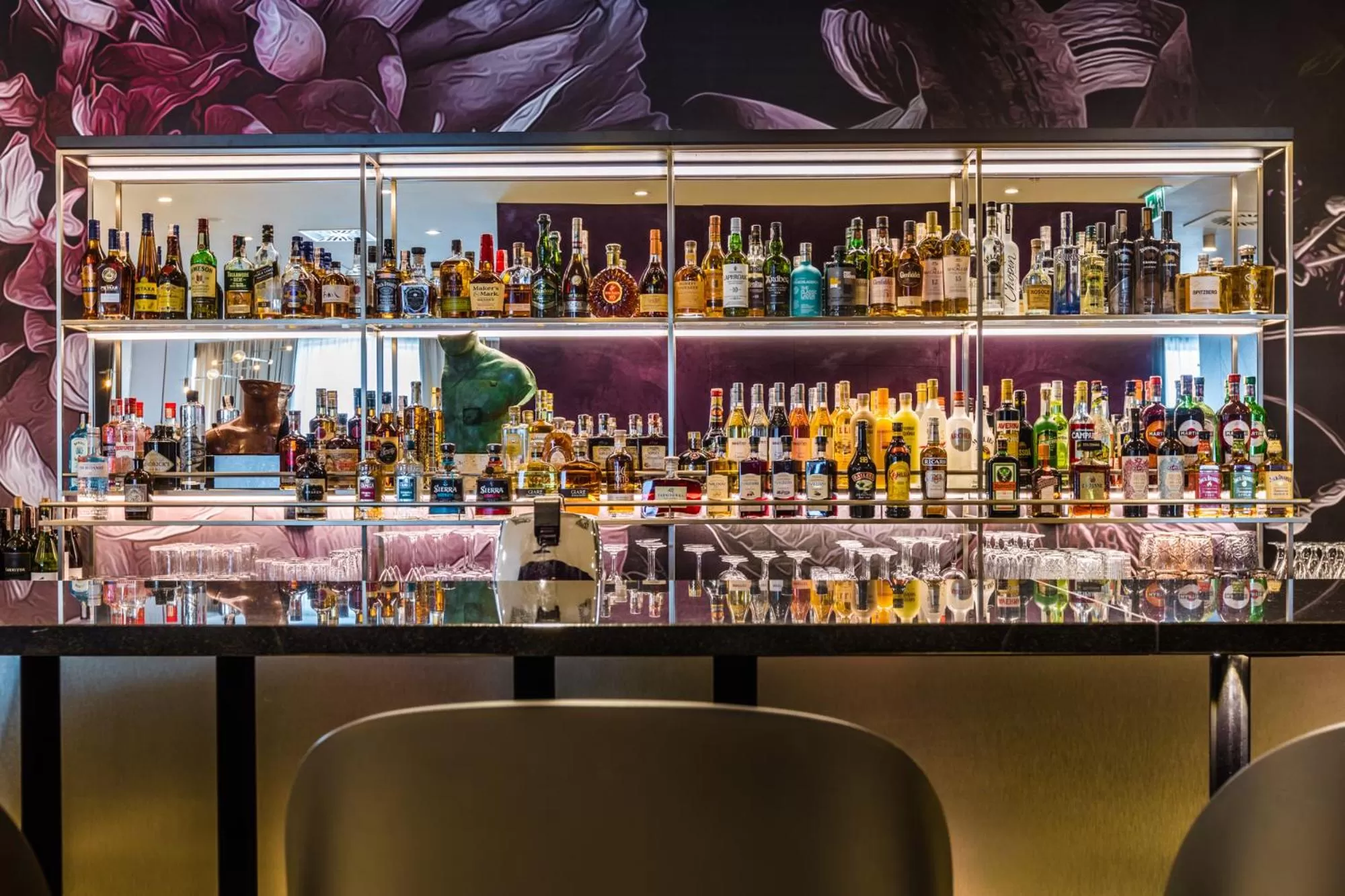 Lounge or bar in GRANO HOTEL Gdańsk Old Town