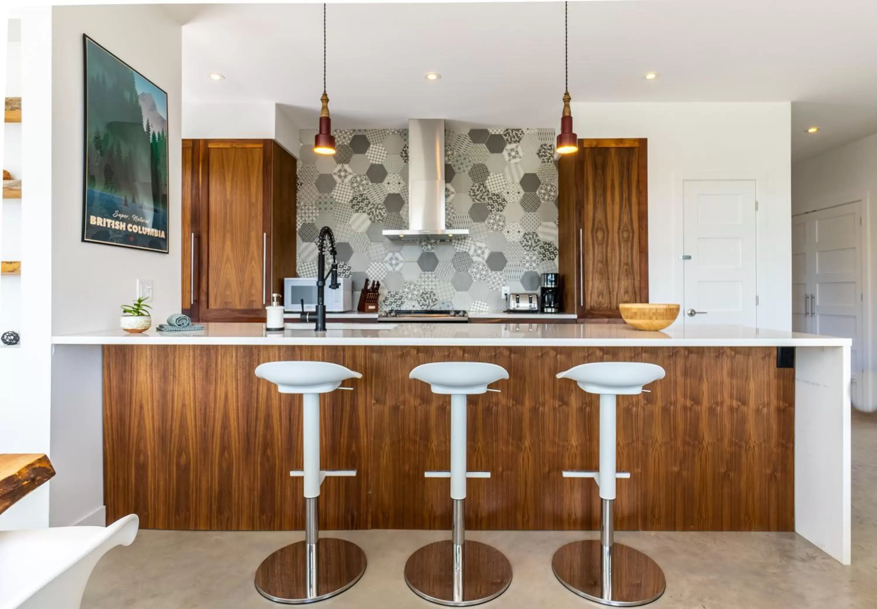 Kitchen or kitchenette, Bathroom in Hôtel-Appartements de la Gare