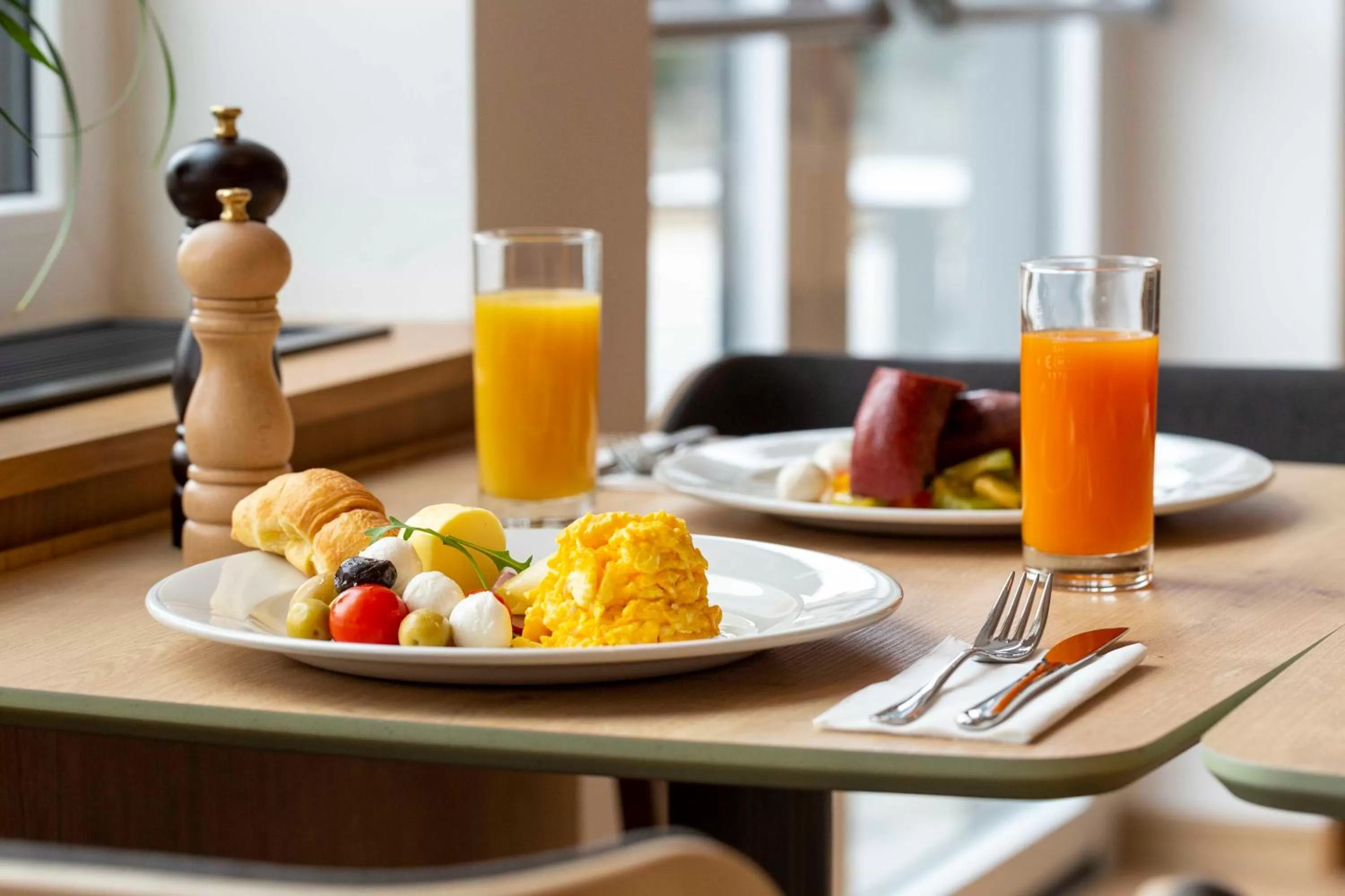 Restaurant/places to eat in Holiday Inn Express - Ljubljana by IHG