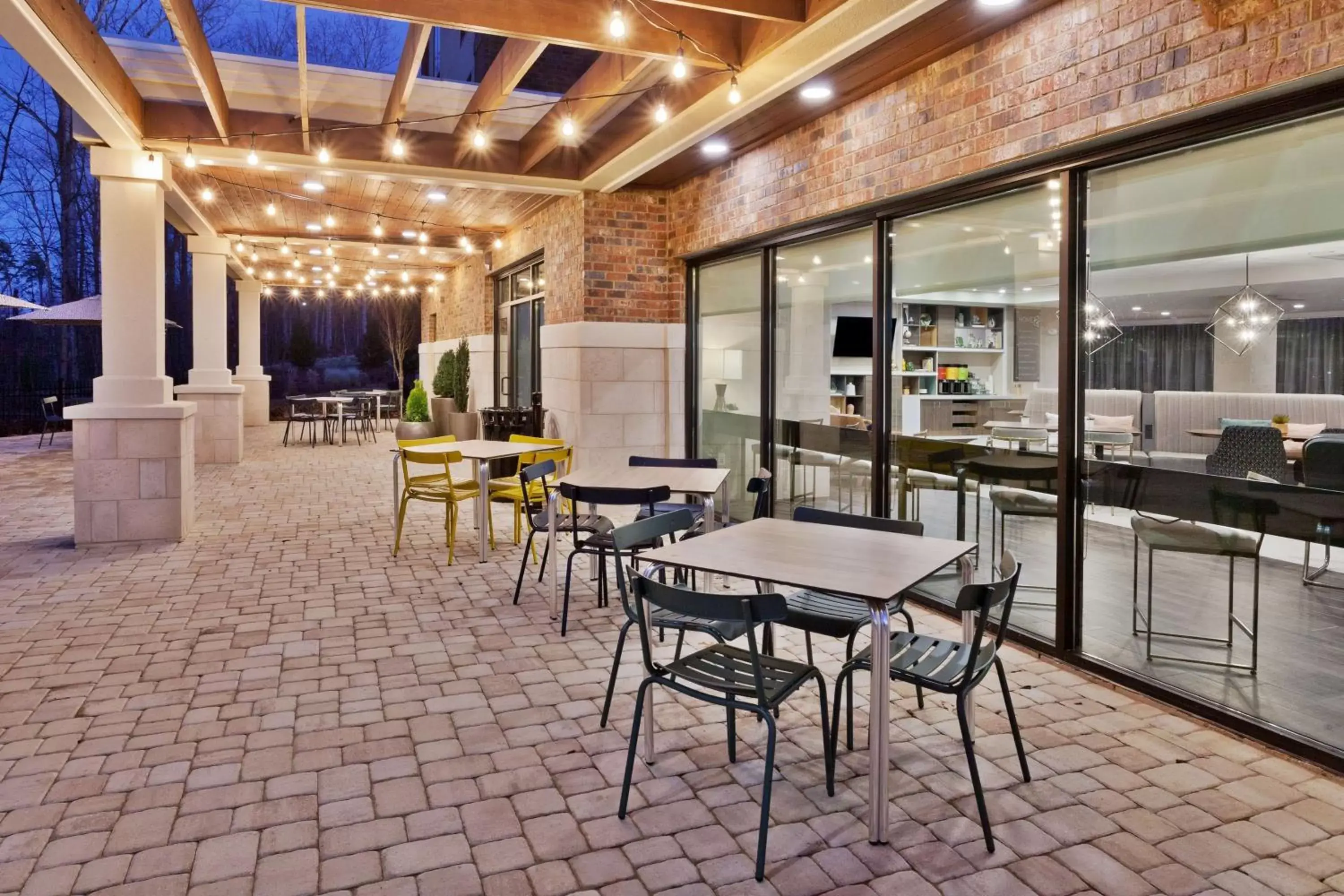 Patio, Restaurant/Places to Eat in Home2 Suites By Hilton Alpharetta, Ga
