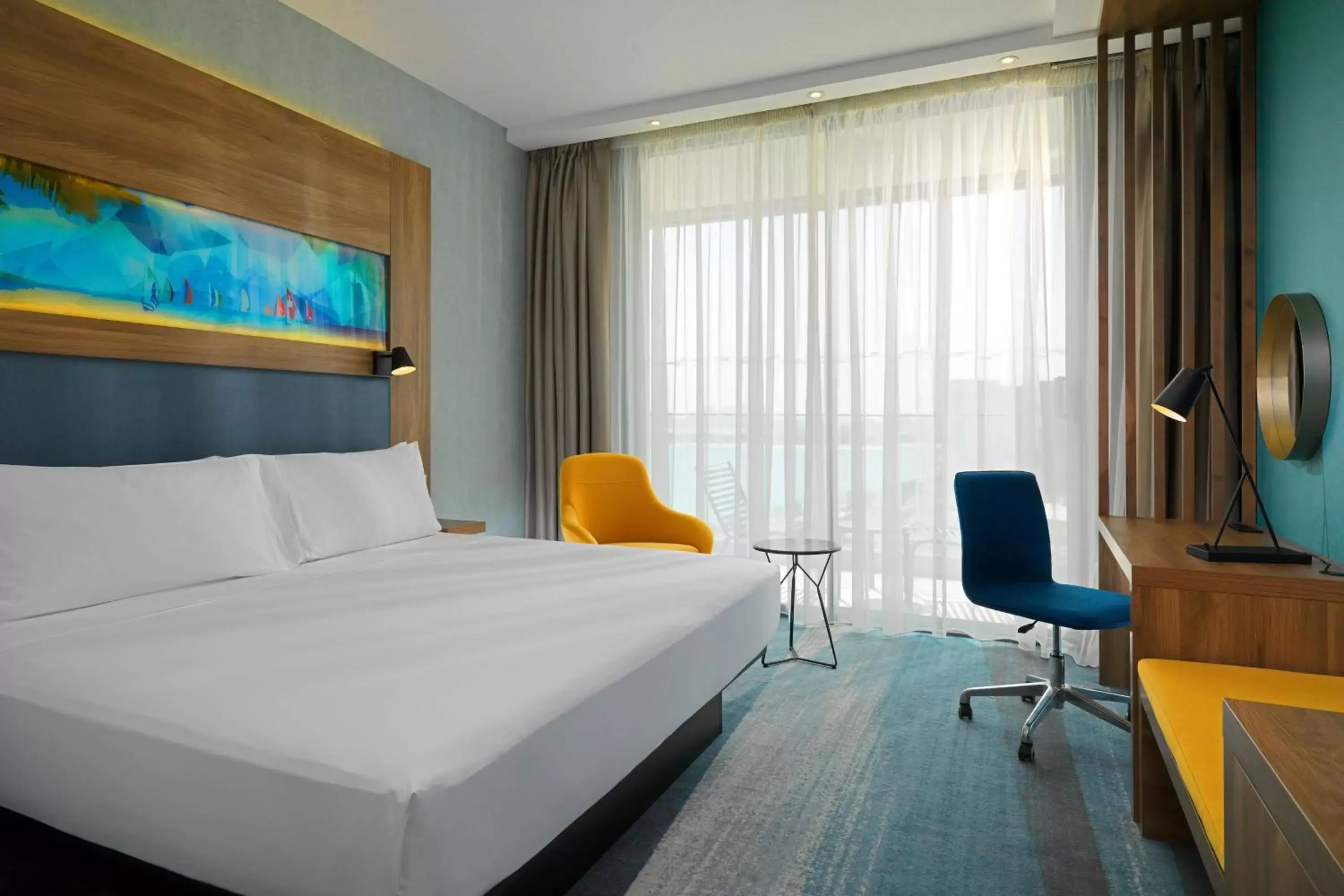 Photo of the whole room, Bed in Aloft Palm Jumeirah