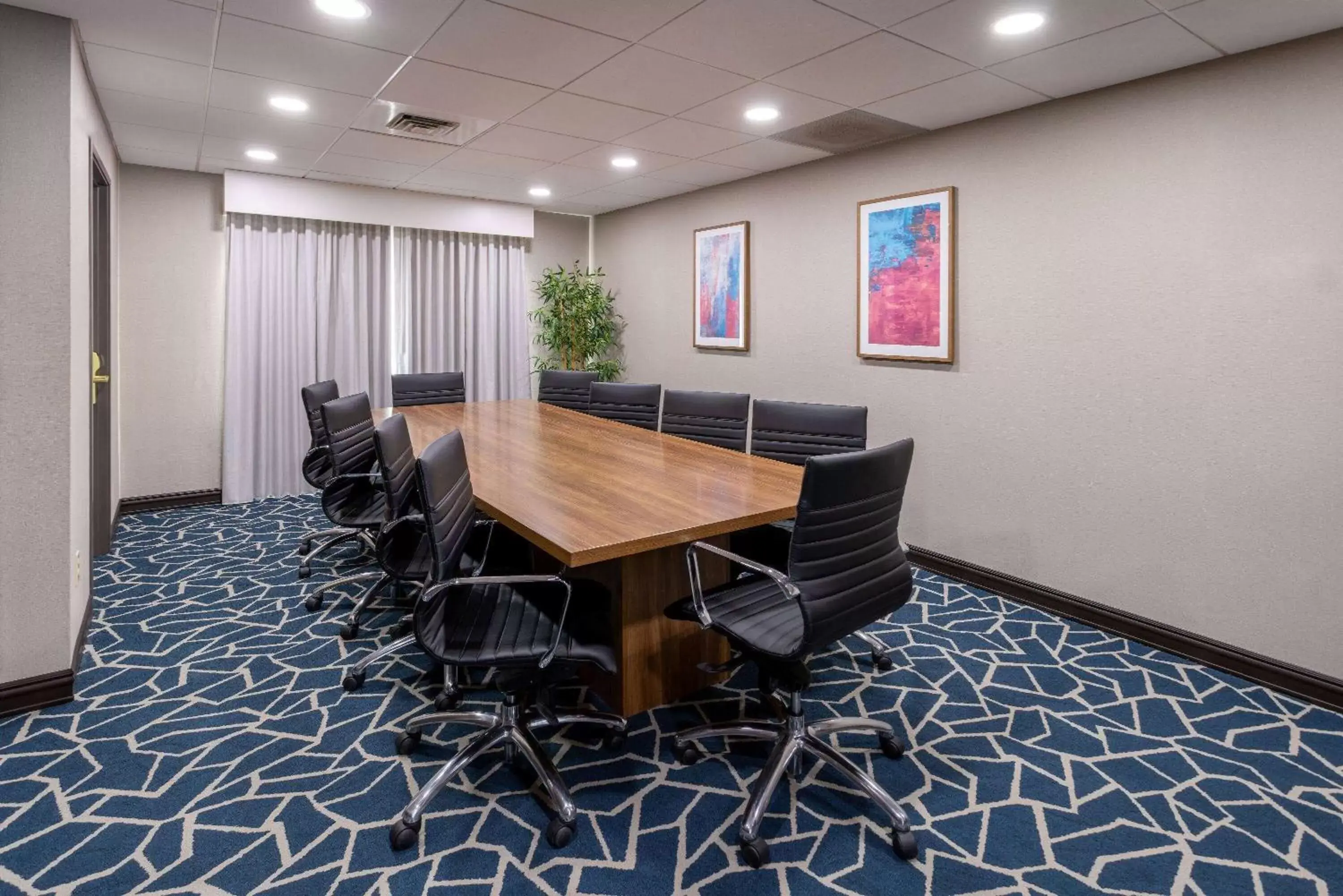 Meeting/conference room in Wingate by Wyndham Vineland