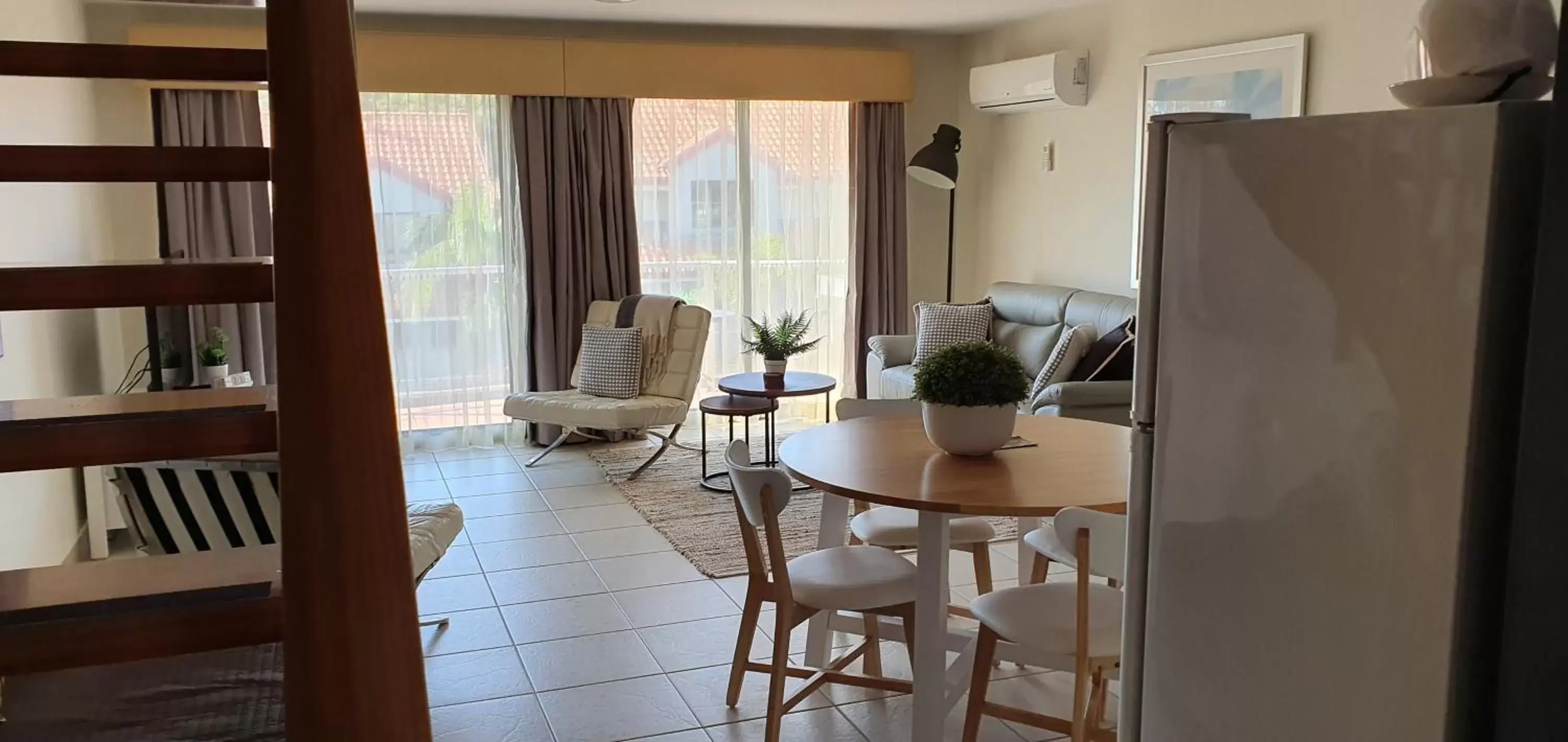 Living room, Dining Area in Nelson Bay Breeze