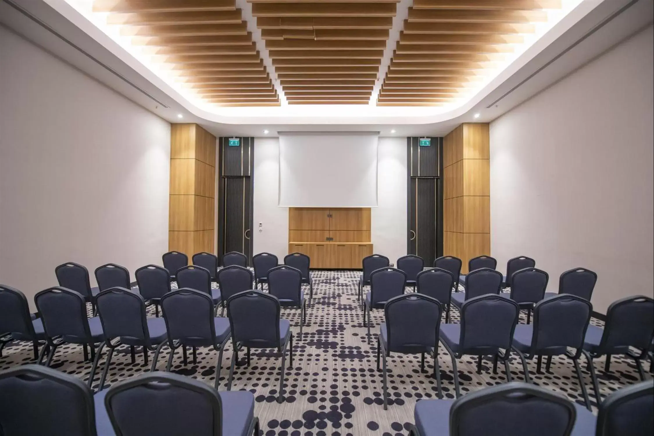 Meeting/conference room in Crowne Plaza Ankara, an IHG Hotel