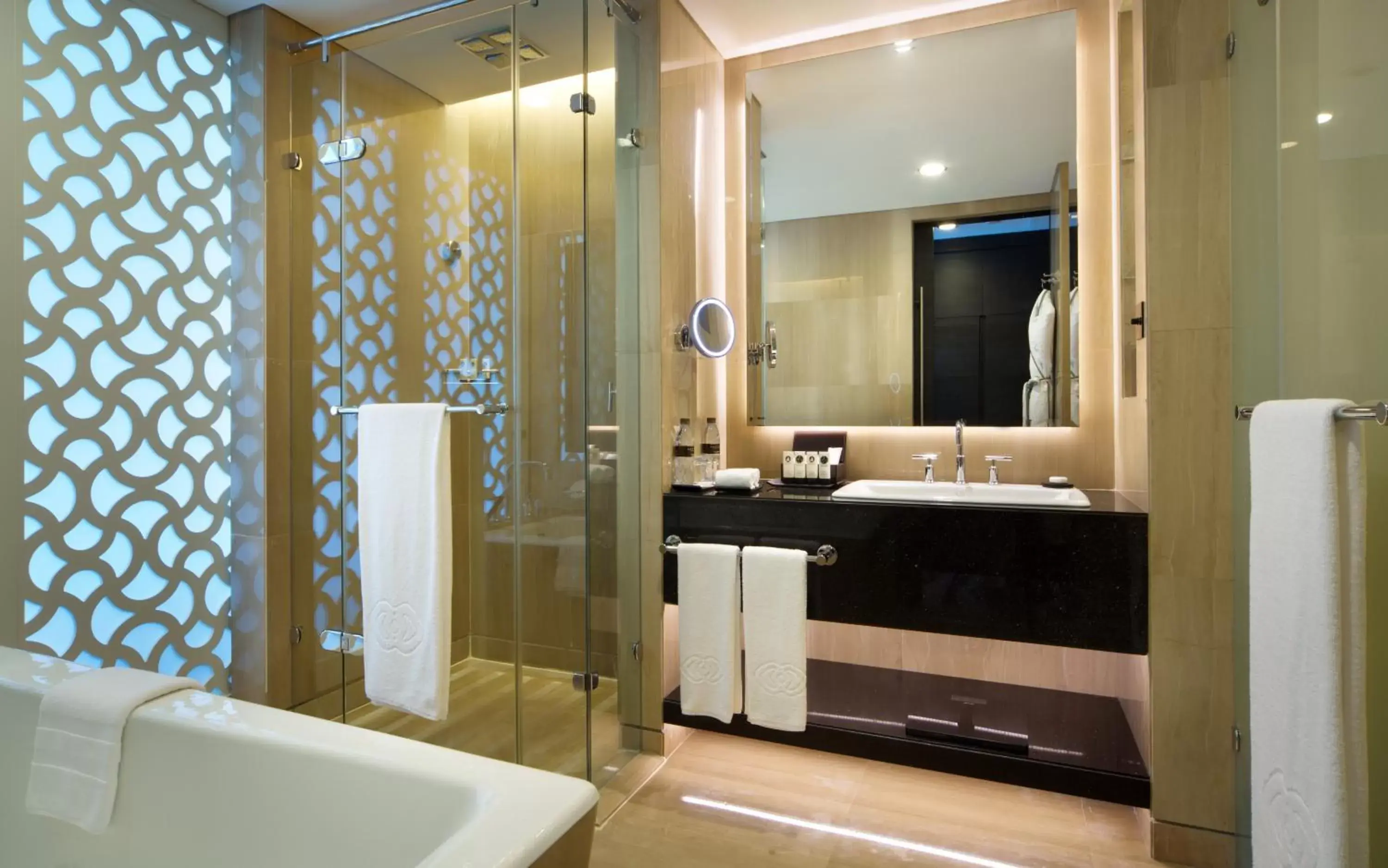 Bathroom in Sofitel Abu Dhabi Corniche