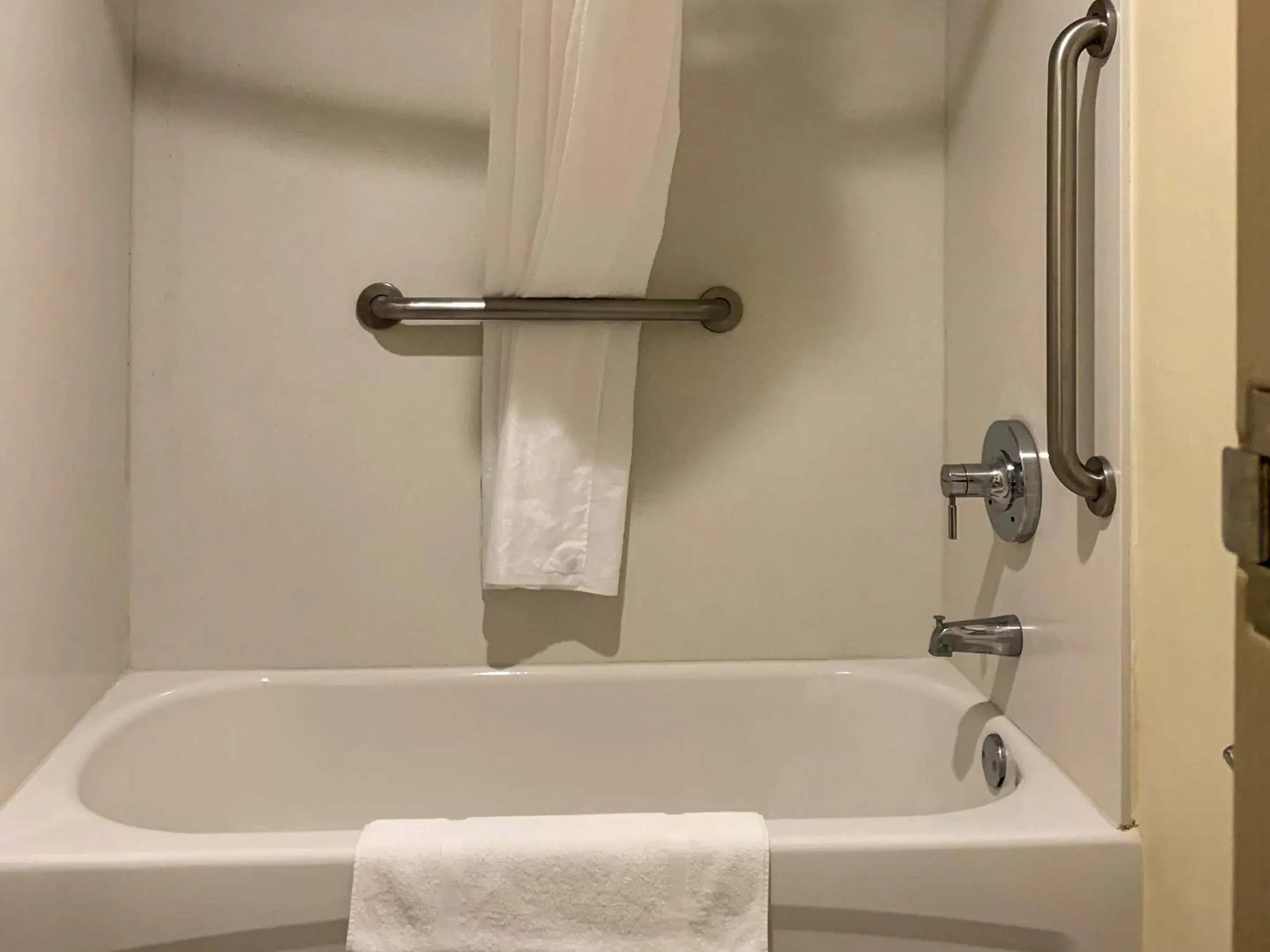 Bathroom in MainStay Suites John Wayne Airport, a Choice Hotel