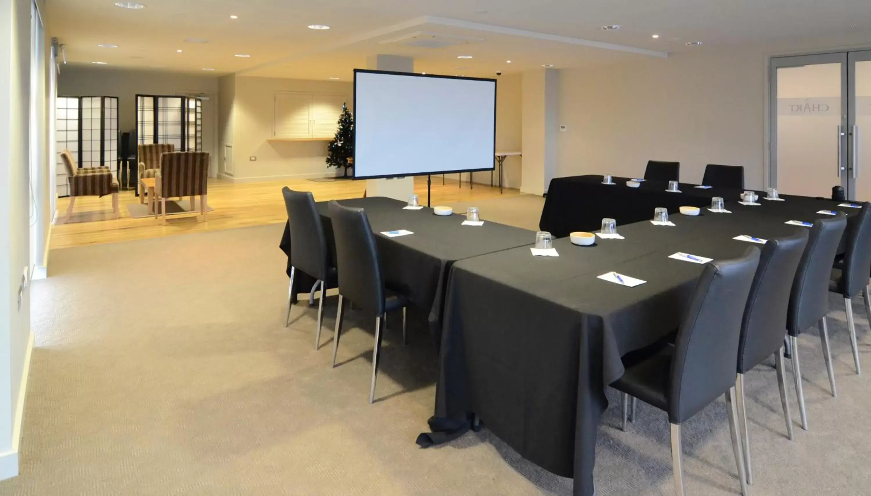 Business facilities in Hotel St Clair