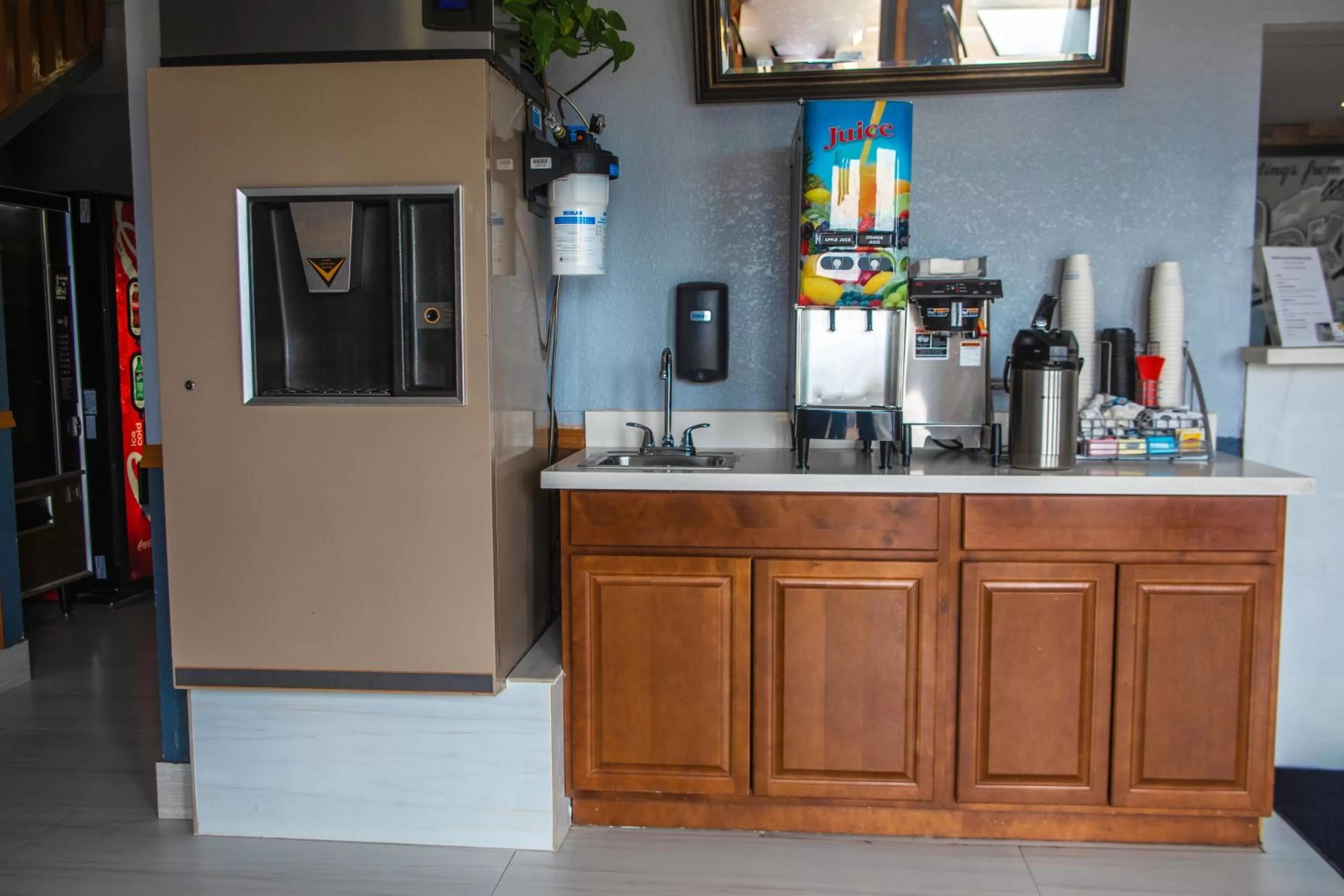 Super 8 by Wyndham Mountain Home