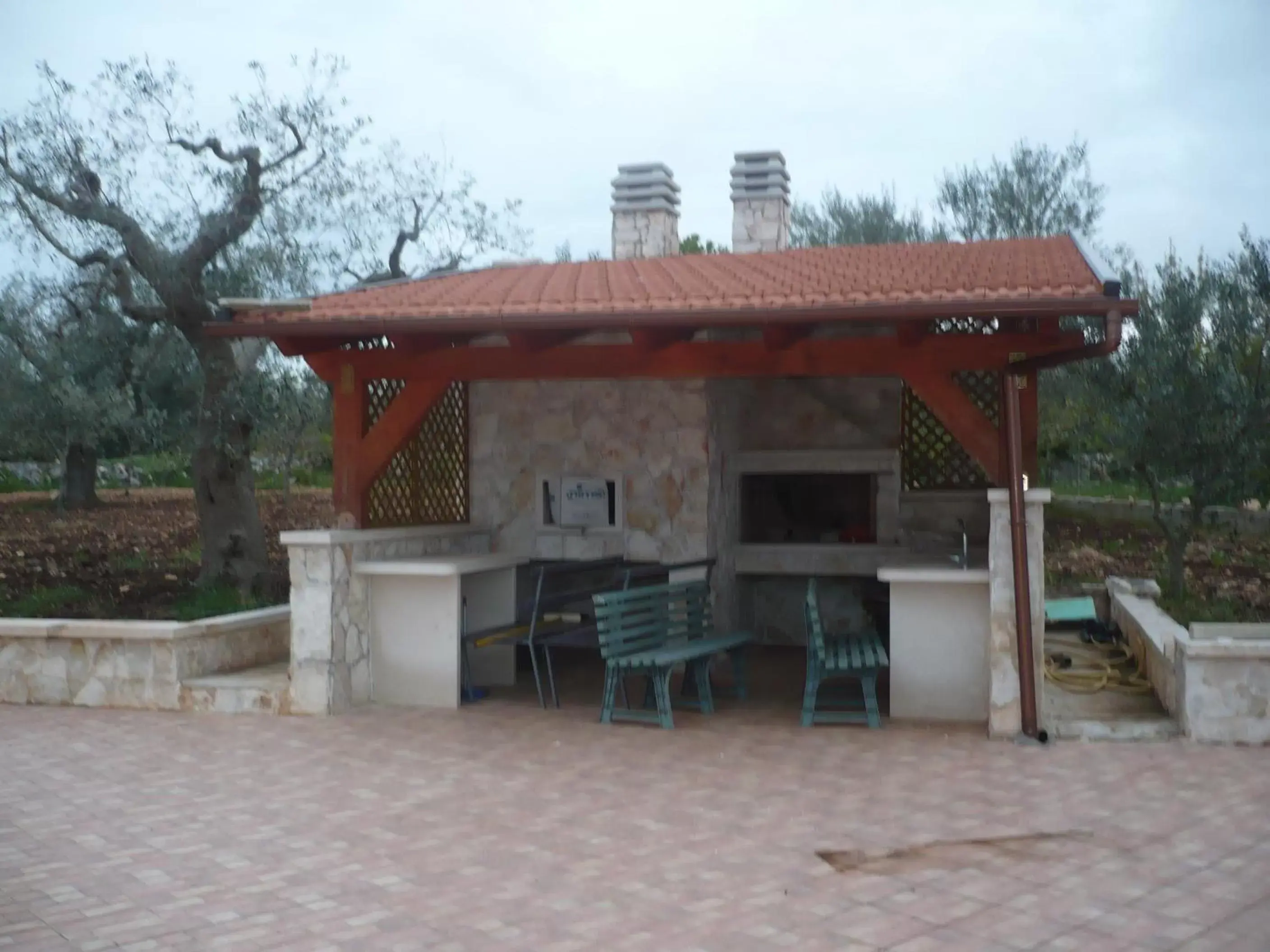 BBQ Facilities in L'Isola Felice e Trulli Sotto Le Stelle