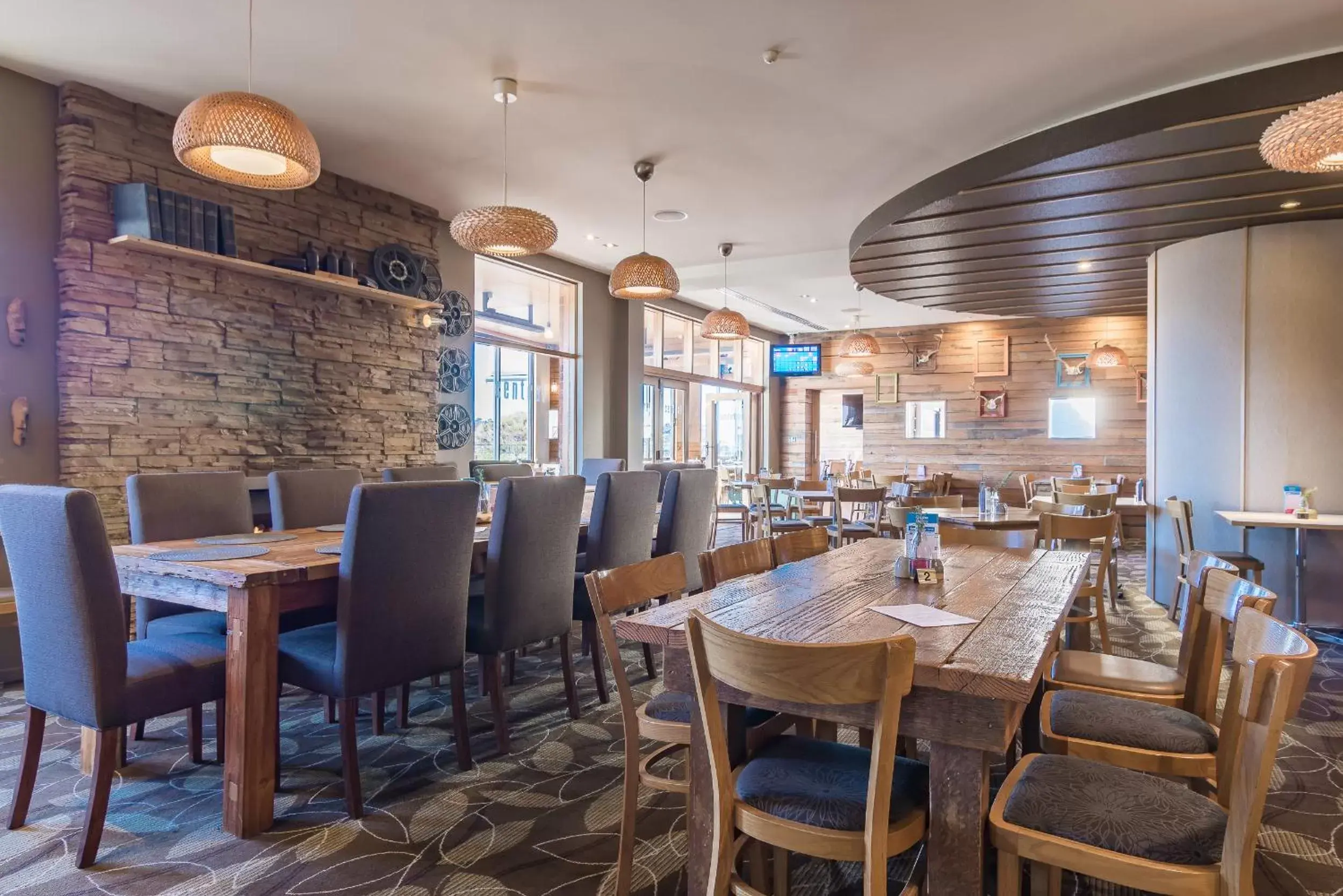 Restaurant/Places to Eat in The Formby Hotel