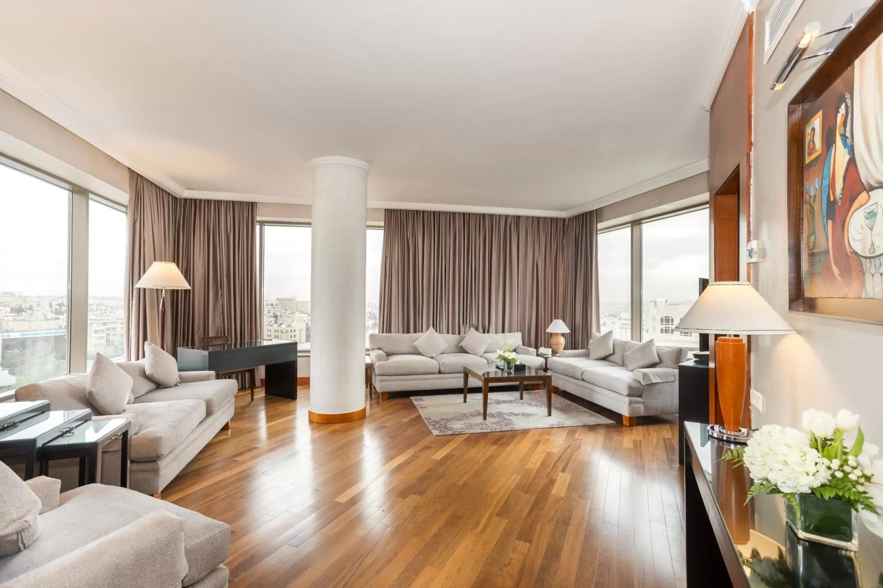 Living room, Seating Area in Kempinski Hotel Amman