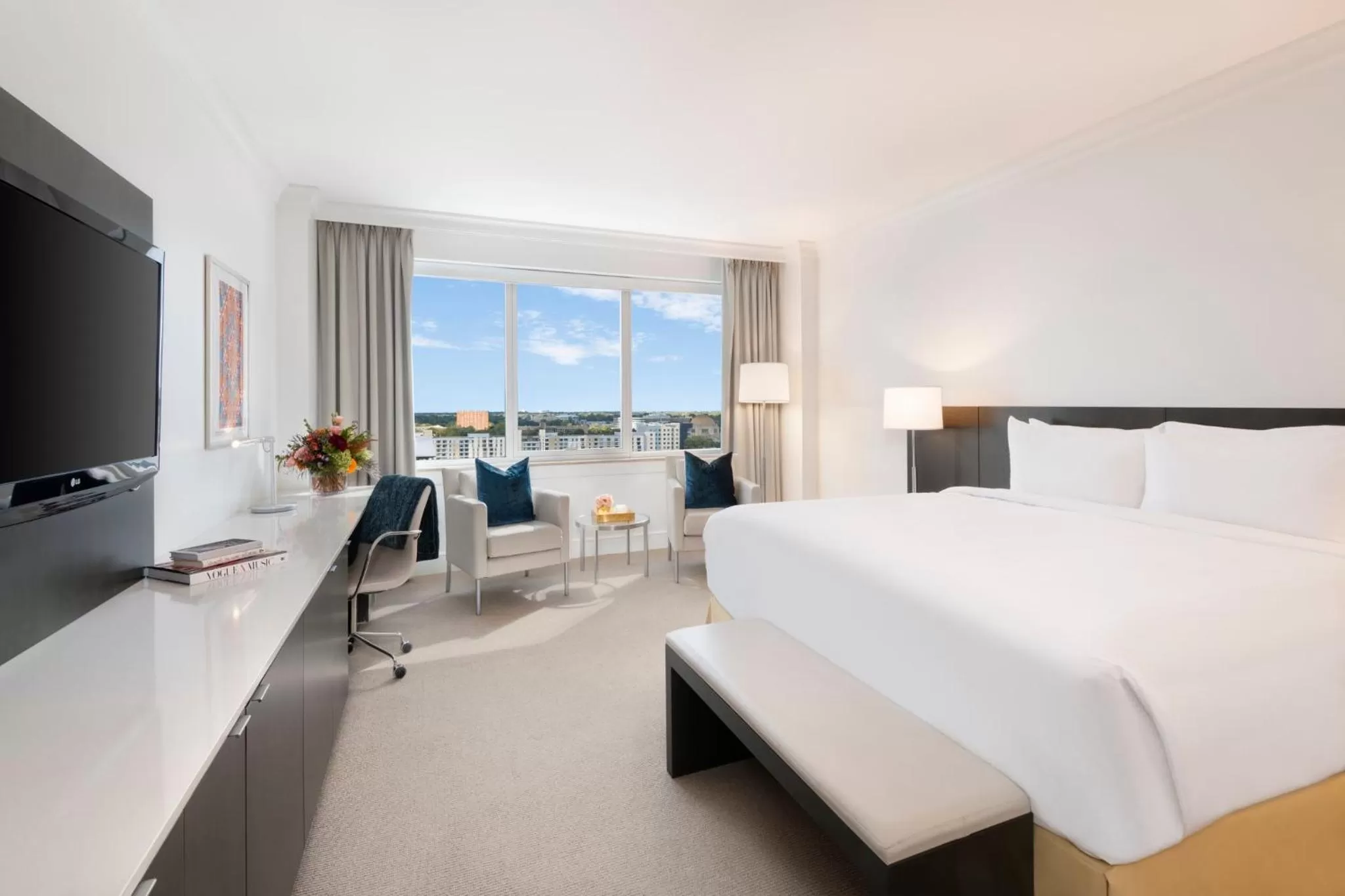 Club King Room in InterContinental Cleveland, an IHG Hotel