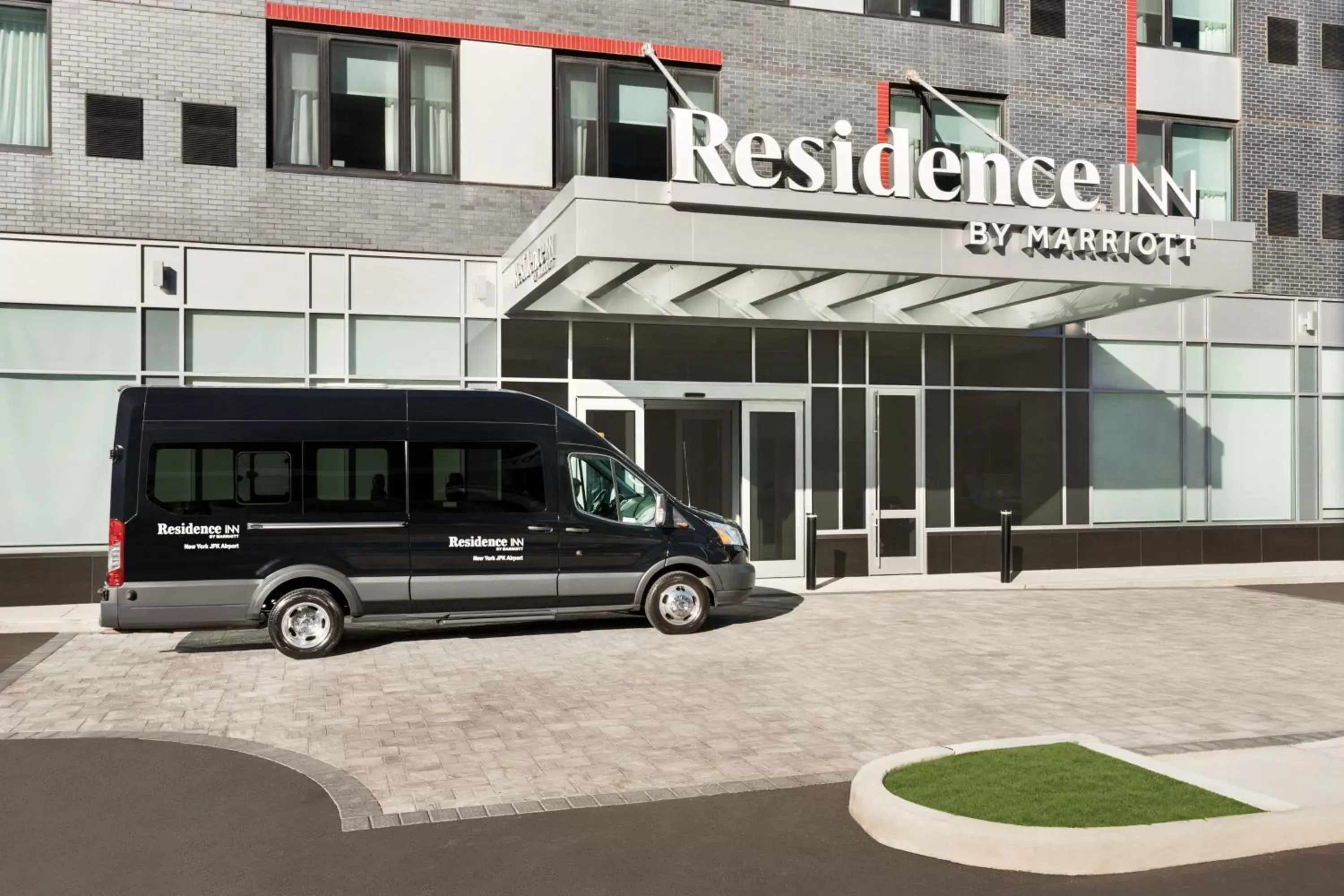 Property Building in Residence Inn by Marriott New York JFK Airport