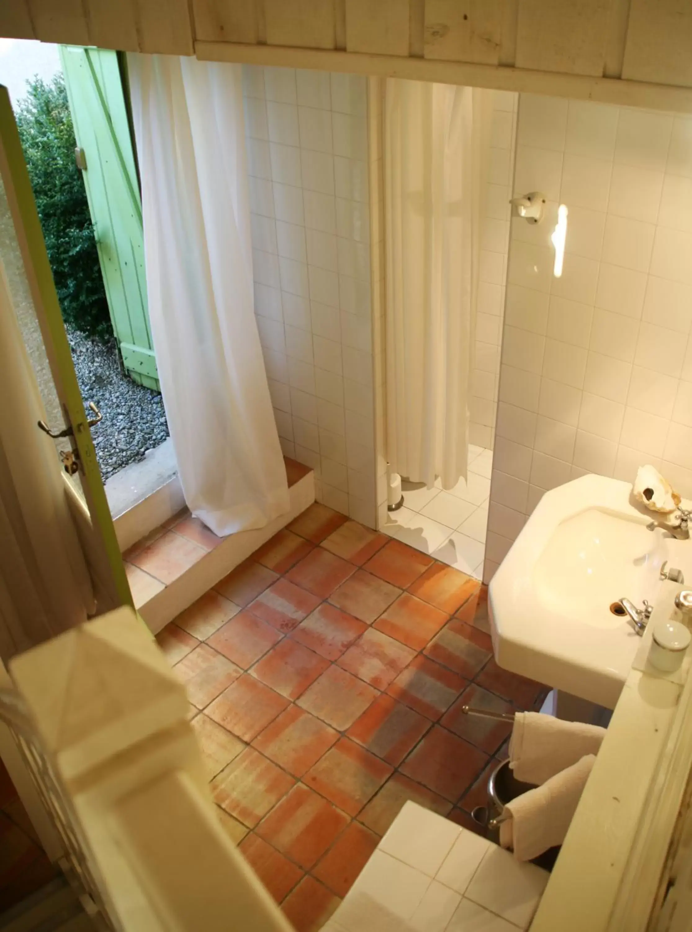 Bathroom in La Maison sur la Colline