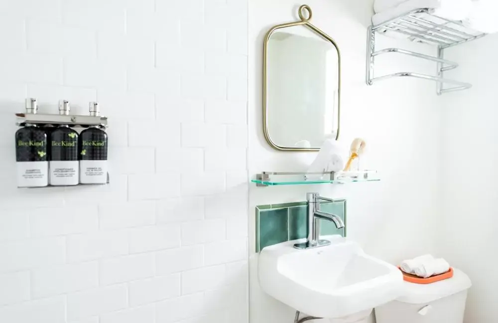 Bathroom in Royal Palms Motel