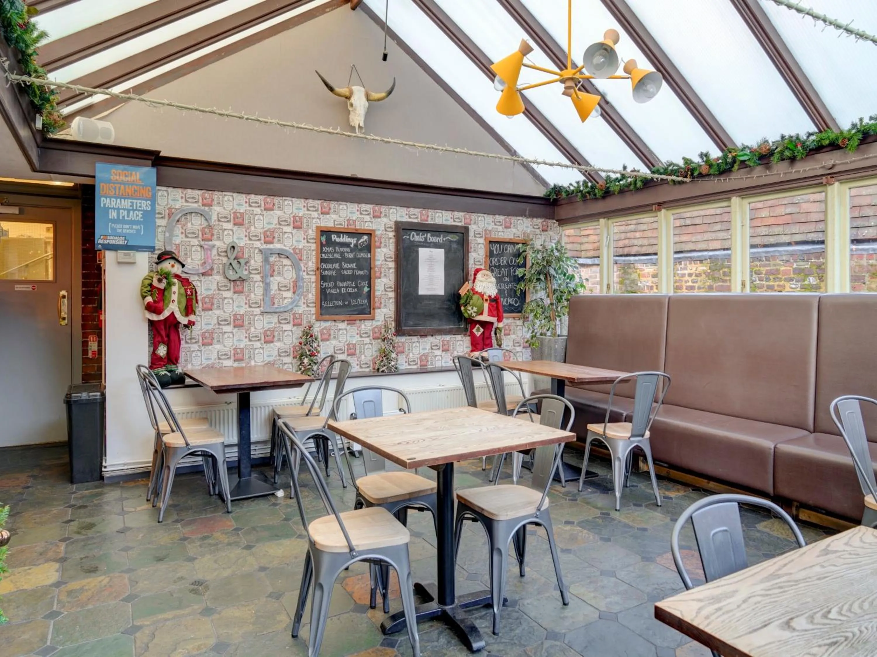 Restaurant/places to eat in George & Dragon Inn