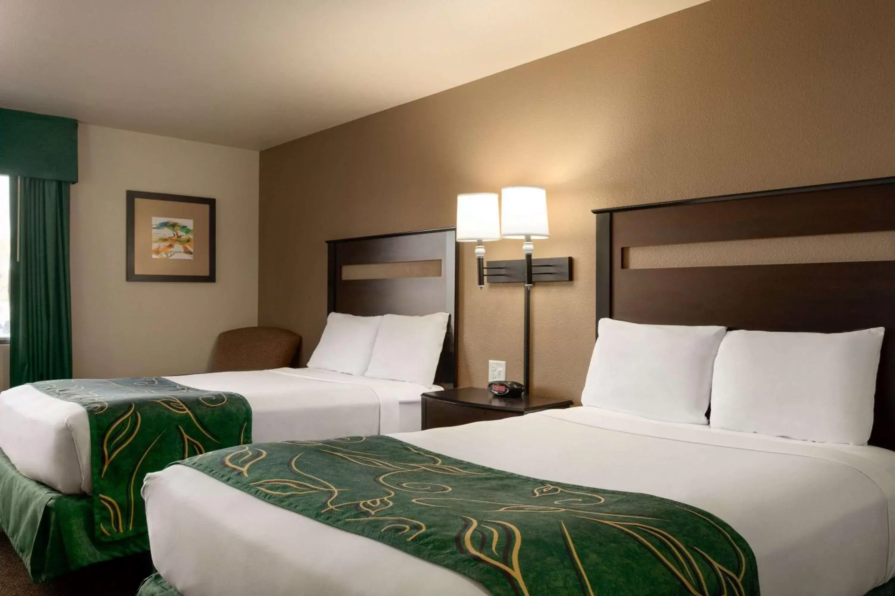 Queen Room with Two Queen Beds - Non-Smoking in Baymont by Wyndham Wellington Queen Room with Two Queen Beds - Non-Smoking in Baymont by Wyndham Wellington