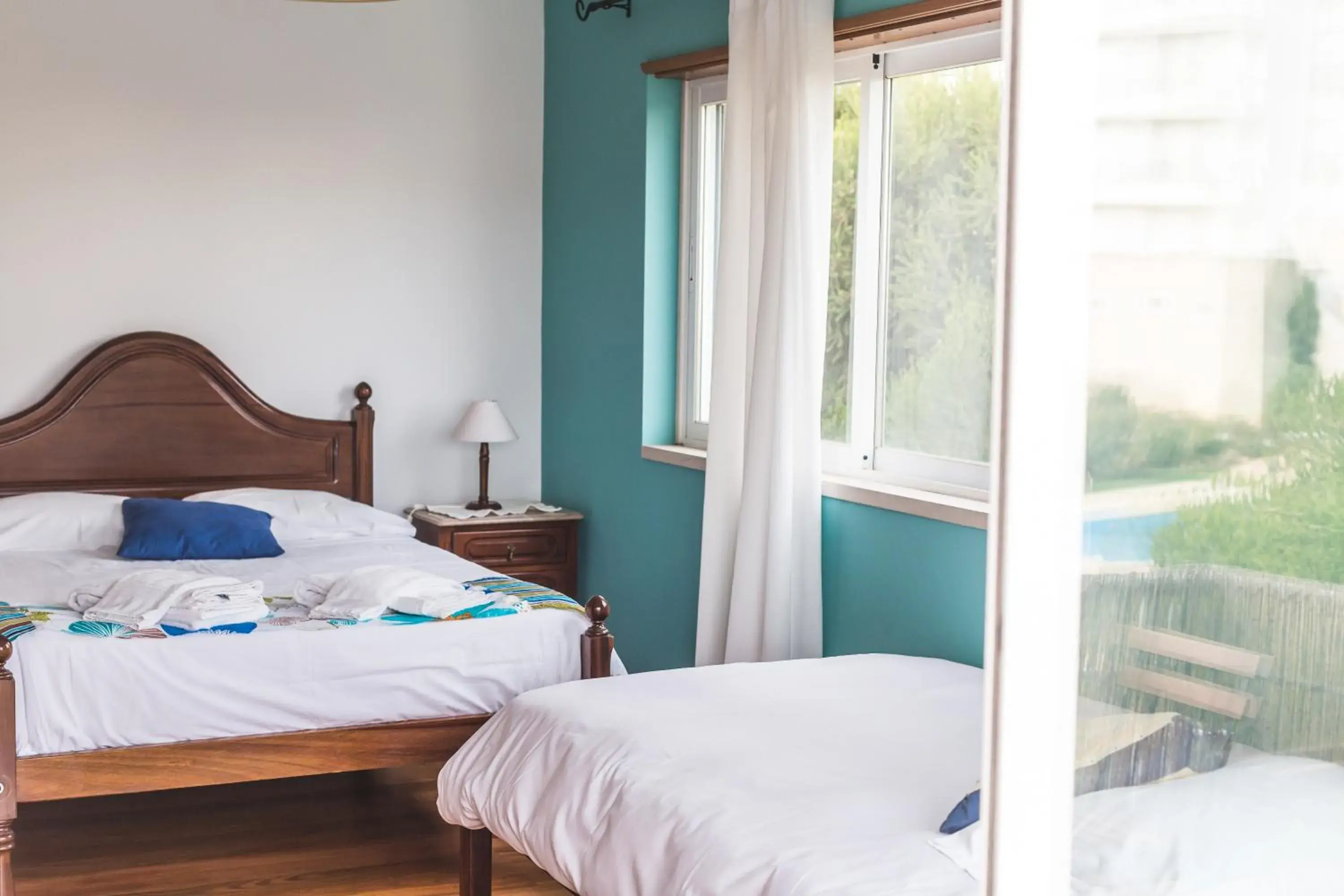 Bed in Ericeira Chill Hill Hostel & Private Rooms