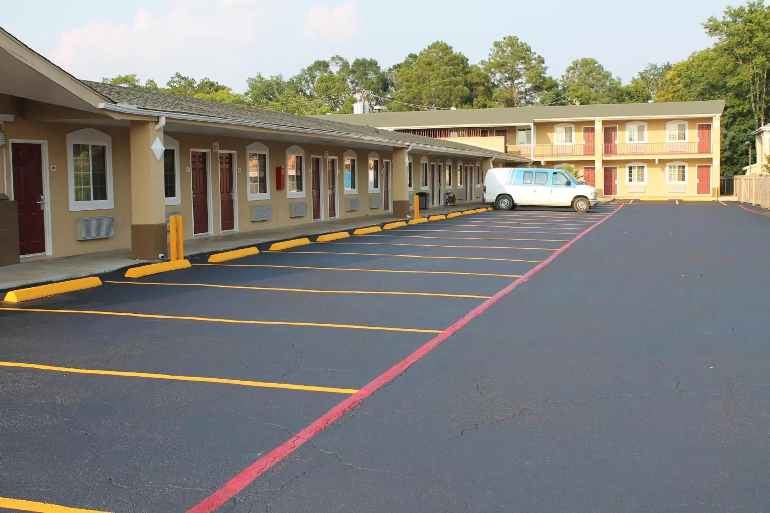 Property Building in Continental Inn and Suites