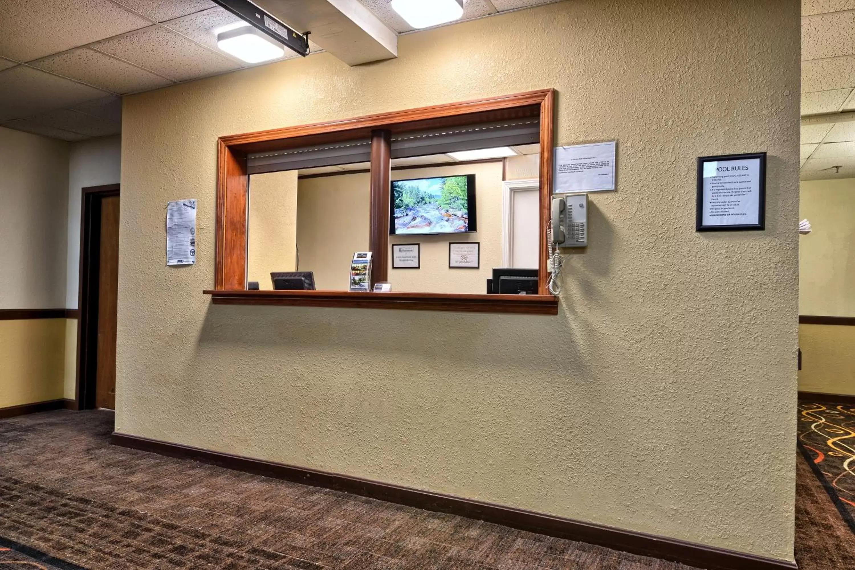 Lobby or reception, Lobby/Reception in Katahdin Inn & Suites