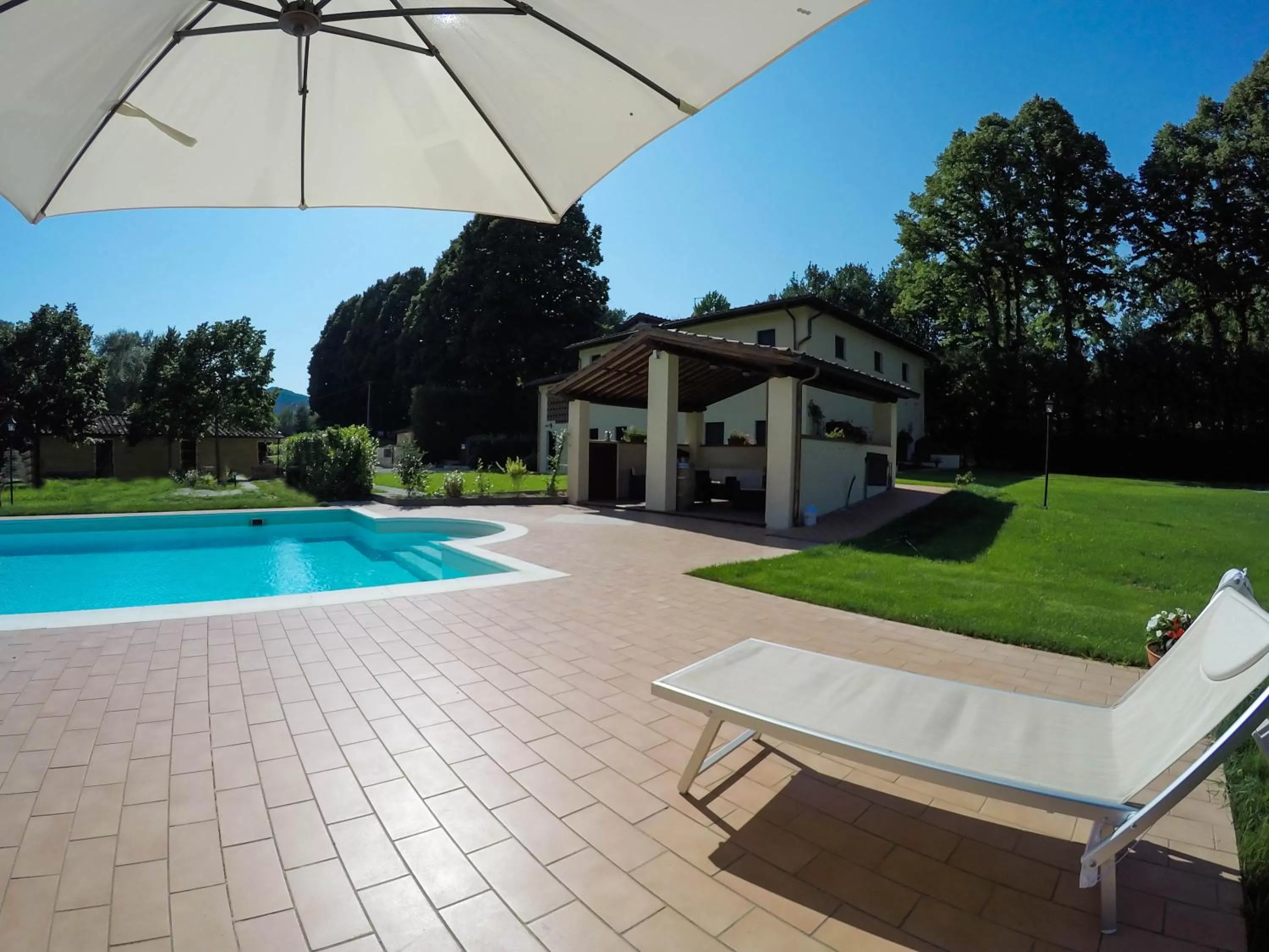 Garden, Swimming Pool in CASALE LA FATA -tipico toscano immerso nelle colline tra Lucca e Versilia, 6 appartamenti indipendenti
