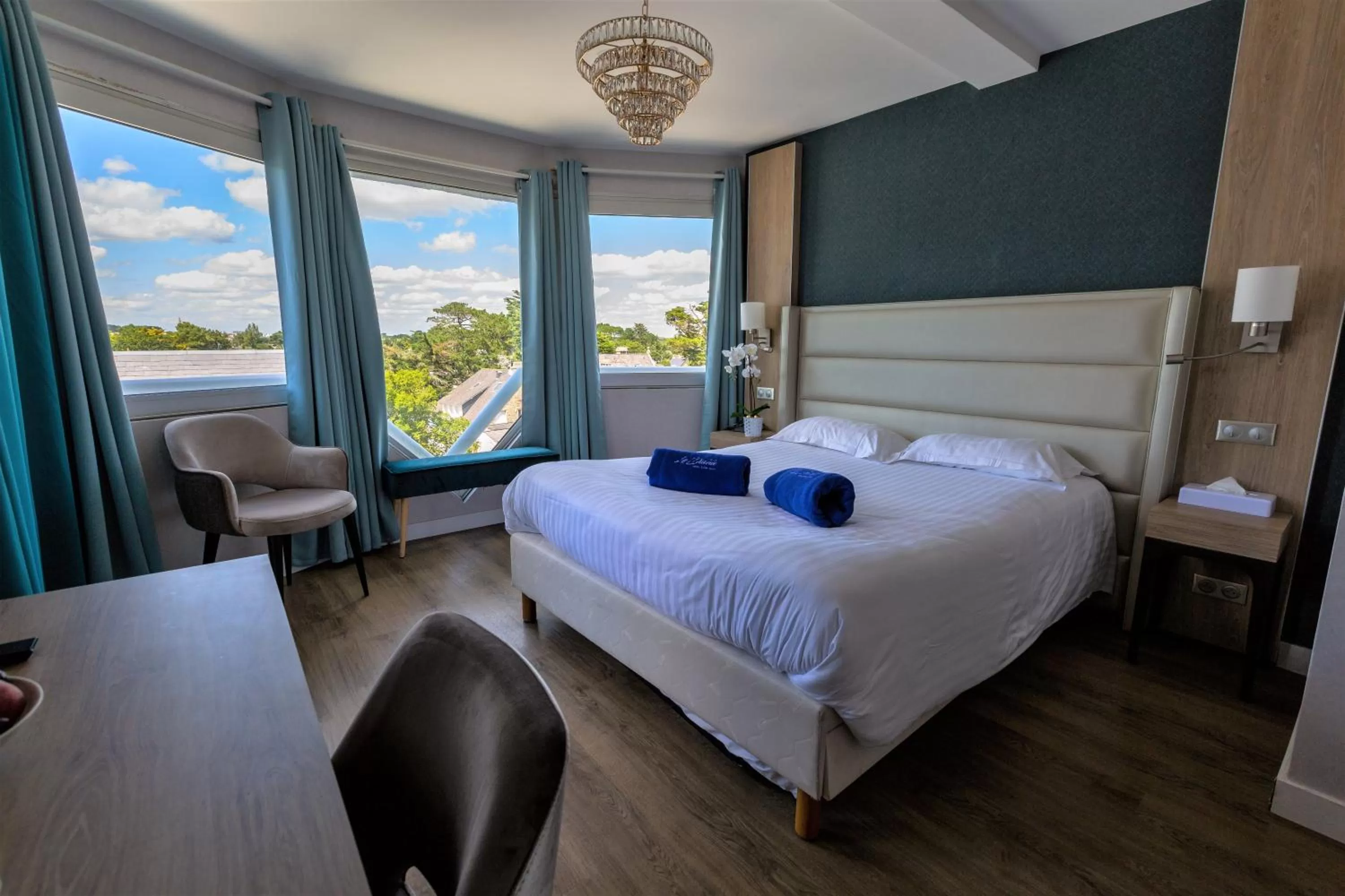 Bed in Le Diana Hôtel & Spa