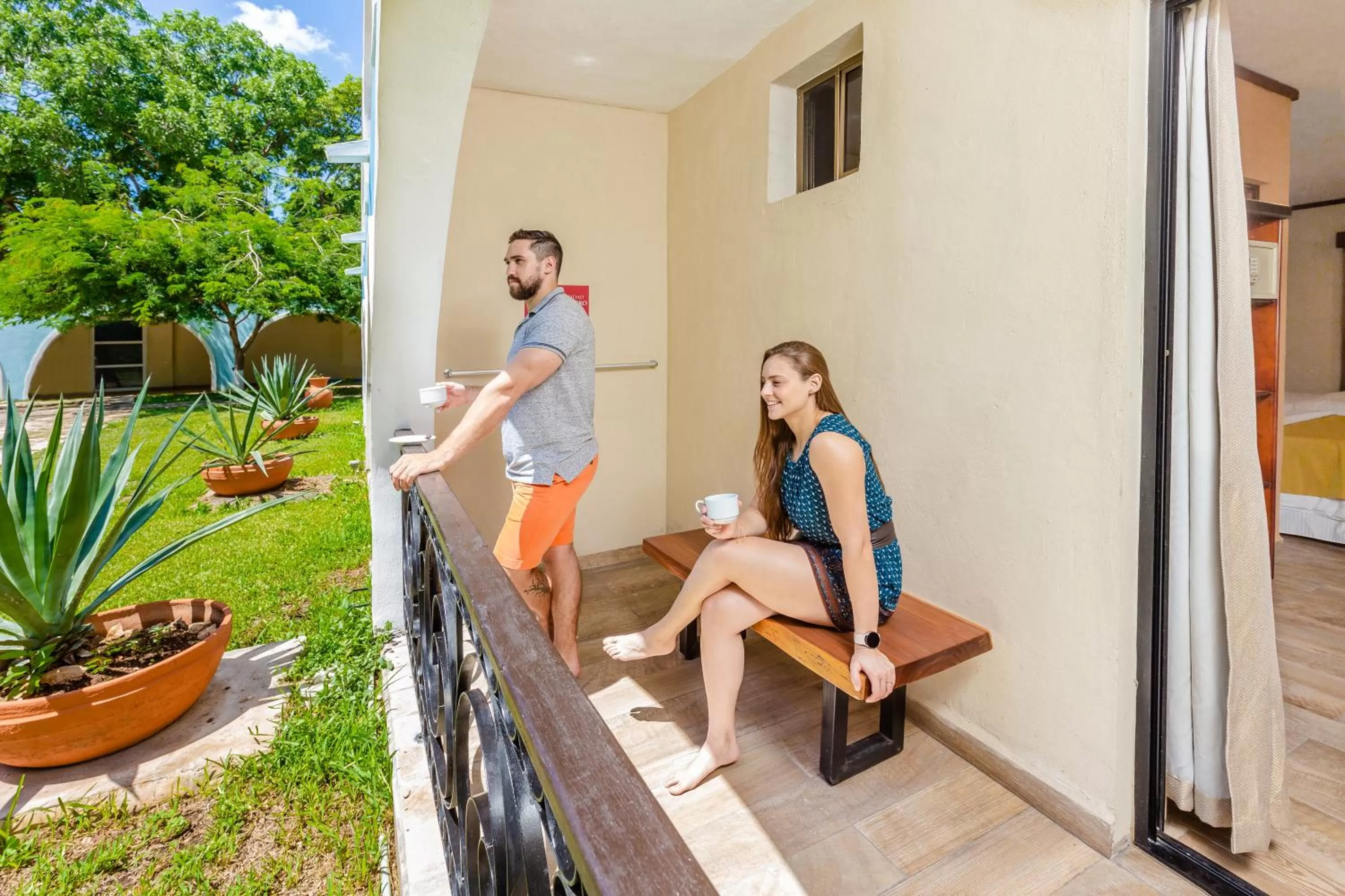 Balcony/Terrace in Hacienda Inn Aeropuerto
