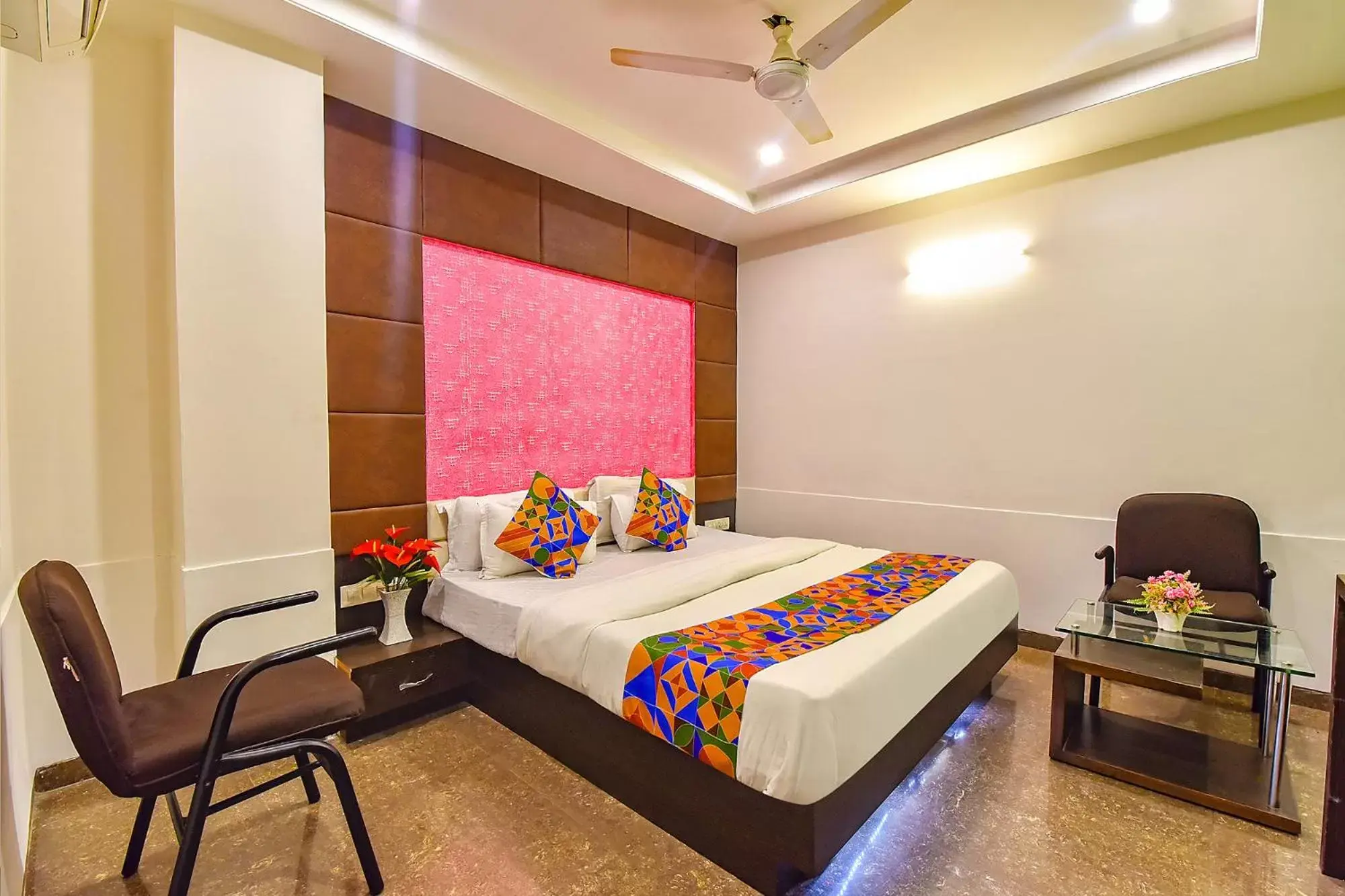 Superior Double Room - single occupancy in FabExpress Silver Plaza Superior Double Room - single occupancy in FabExpress Silver Plaza