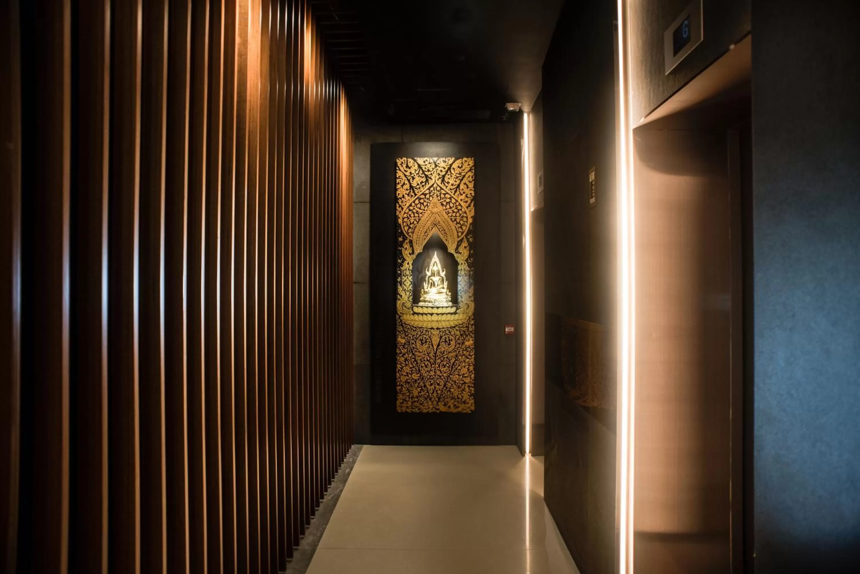 Facade/entrance in Soravit on Granville