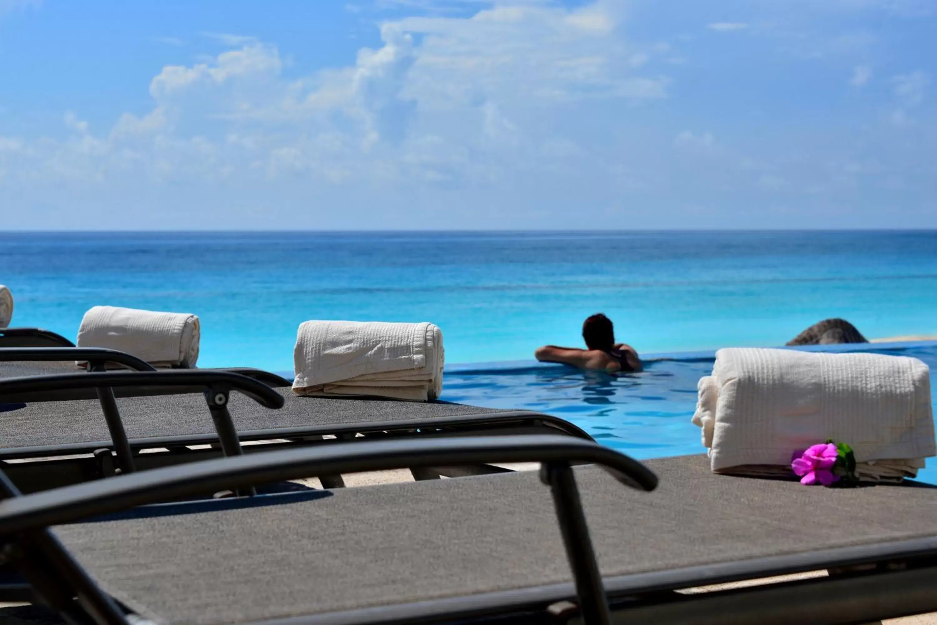 Decorative detail, Swimming Pool in BSEA Cancun Plaza Hotel