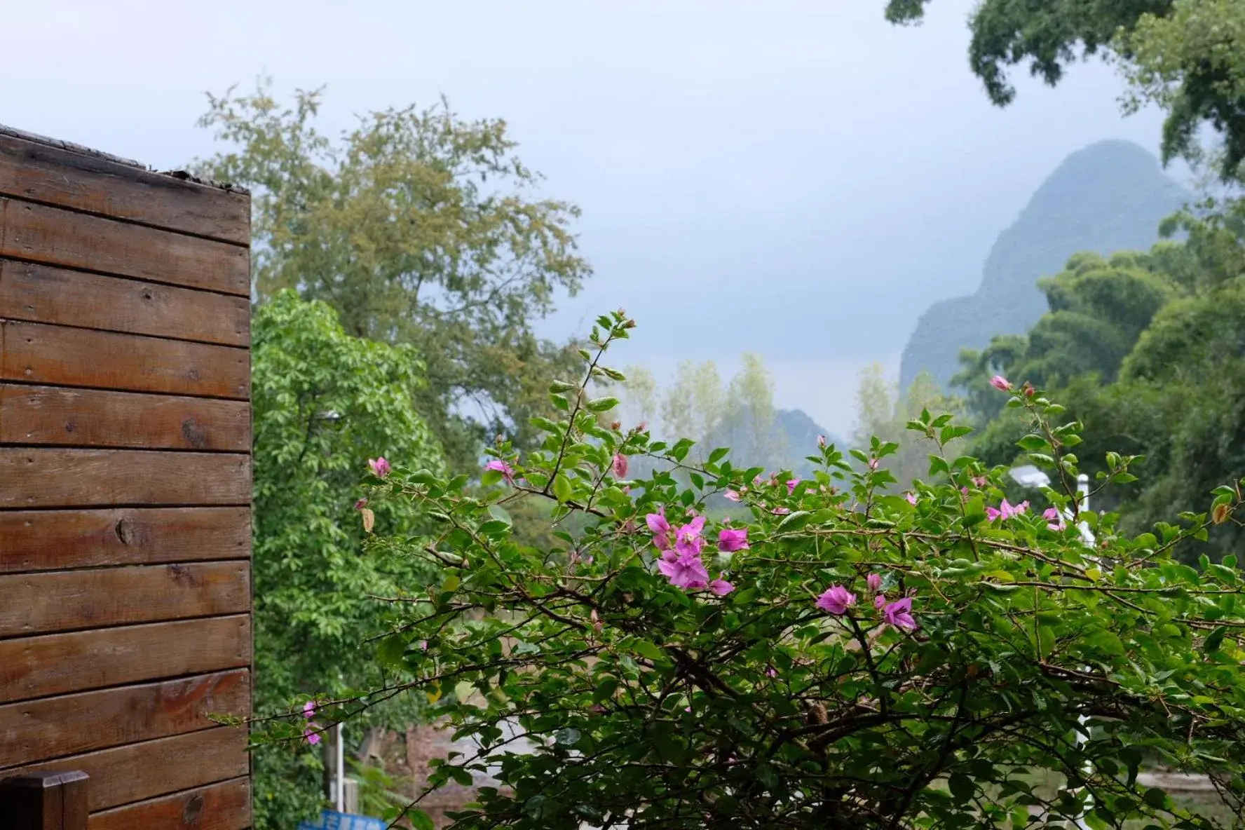 Yangshuo Moondance Hotel