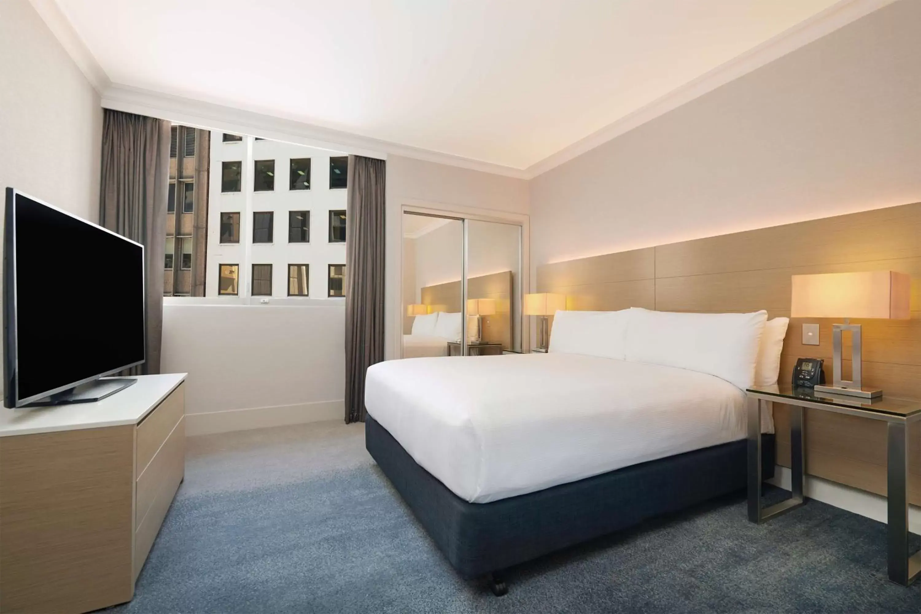 Bed in Parmelia Hilton Perth