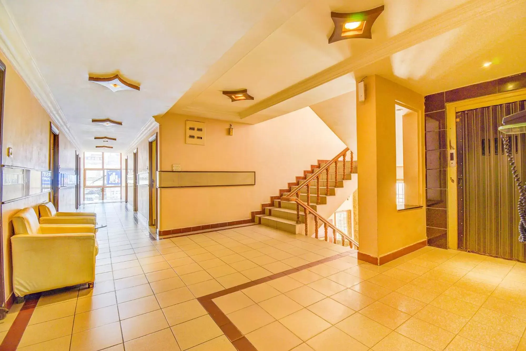 Lobby or reception in FabHotel Kinnera Comforts Railway Station