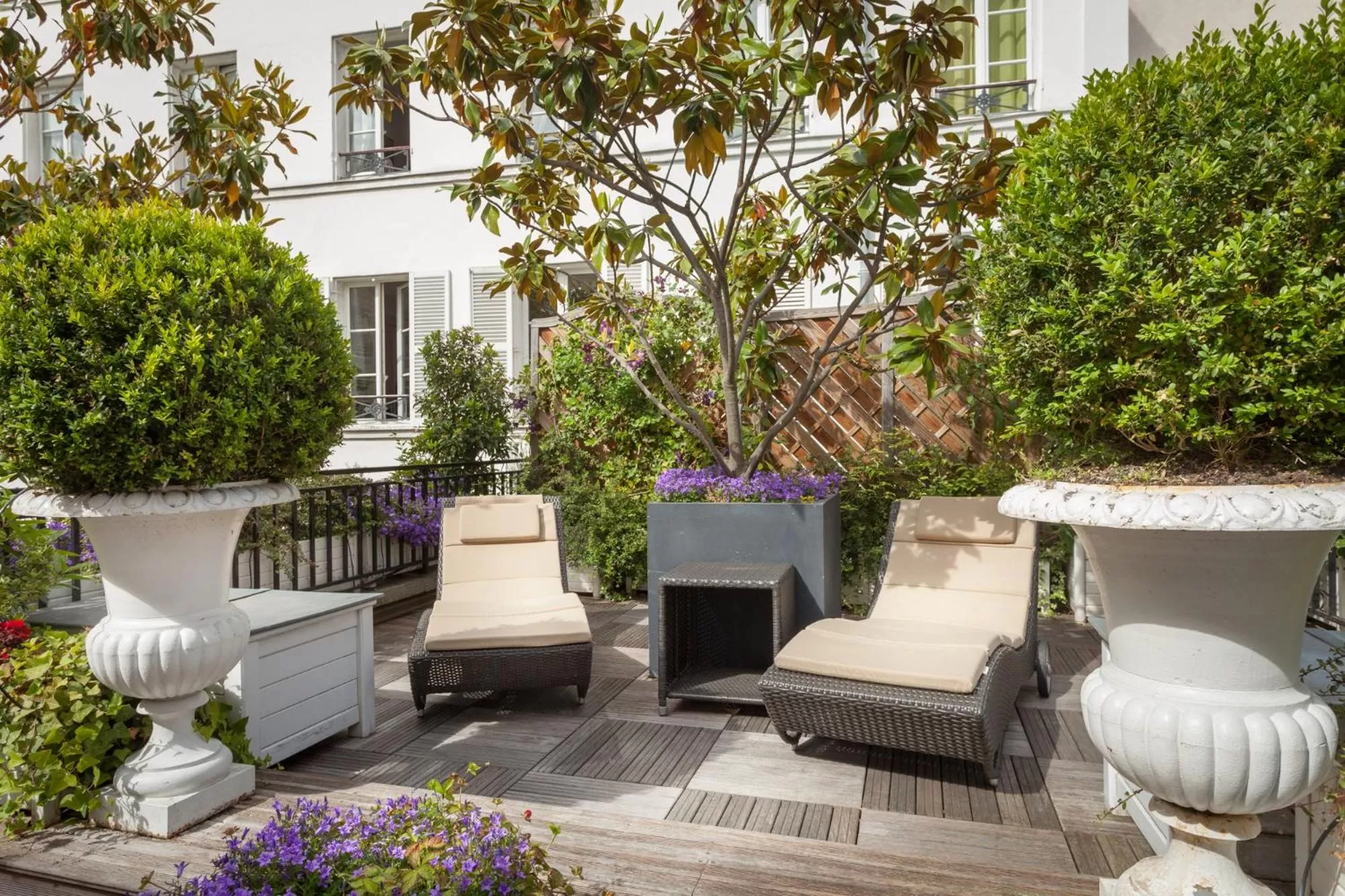 Patio in Hôtel Duc De St-Simon