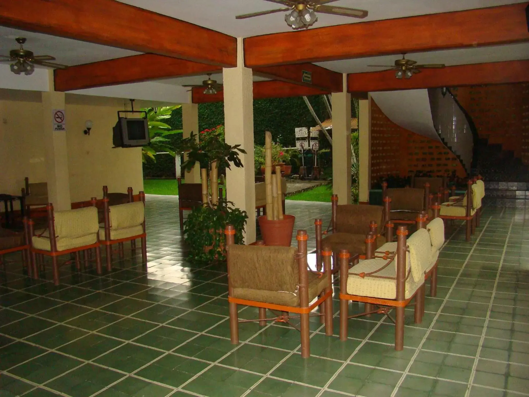 Area and facilities in Hotel Fenix