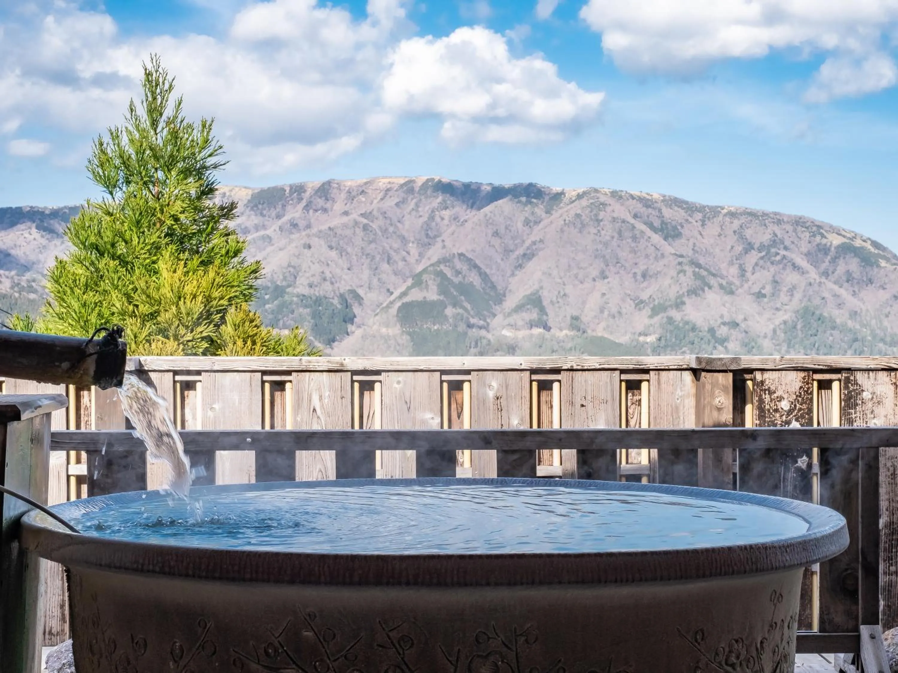 Hot Spring Bath in Shirayunoyado Yamadaya Hakone Gora