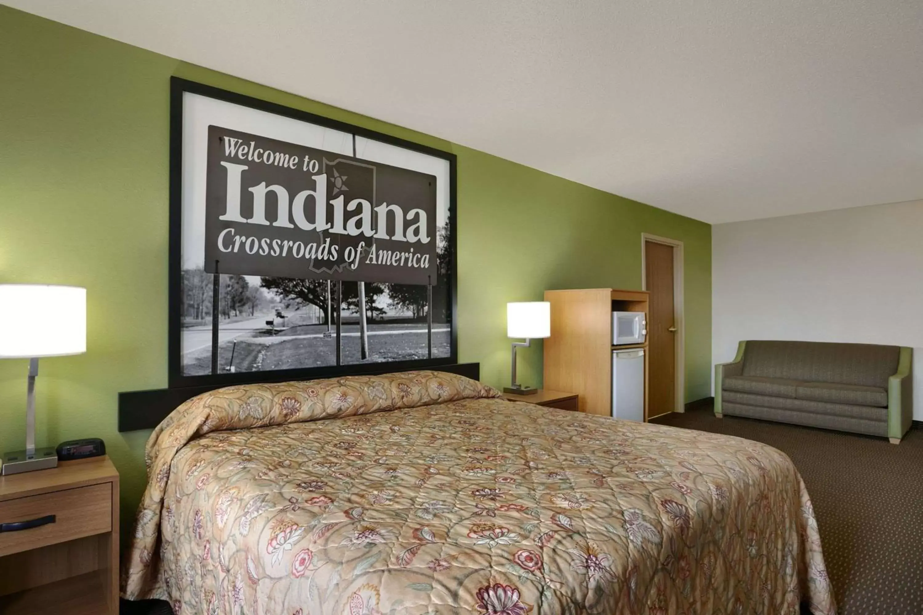 On site, Bed in Super 8 by Wyndham Corydon
