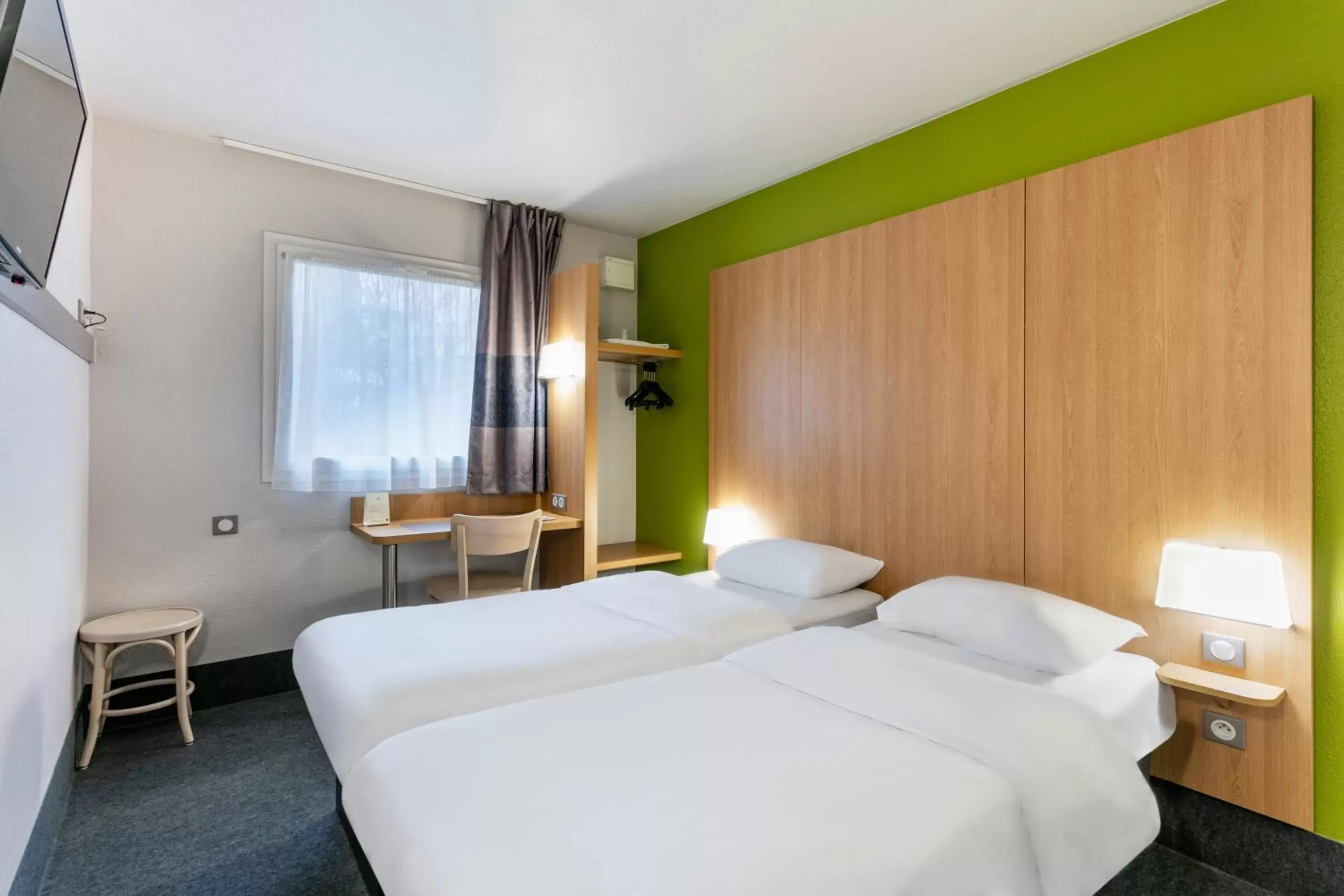 Bedroom, Bed in B&B HOTEL Béziers