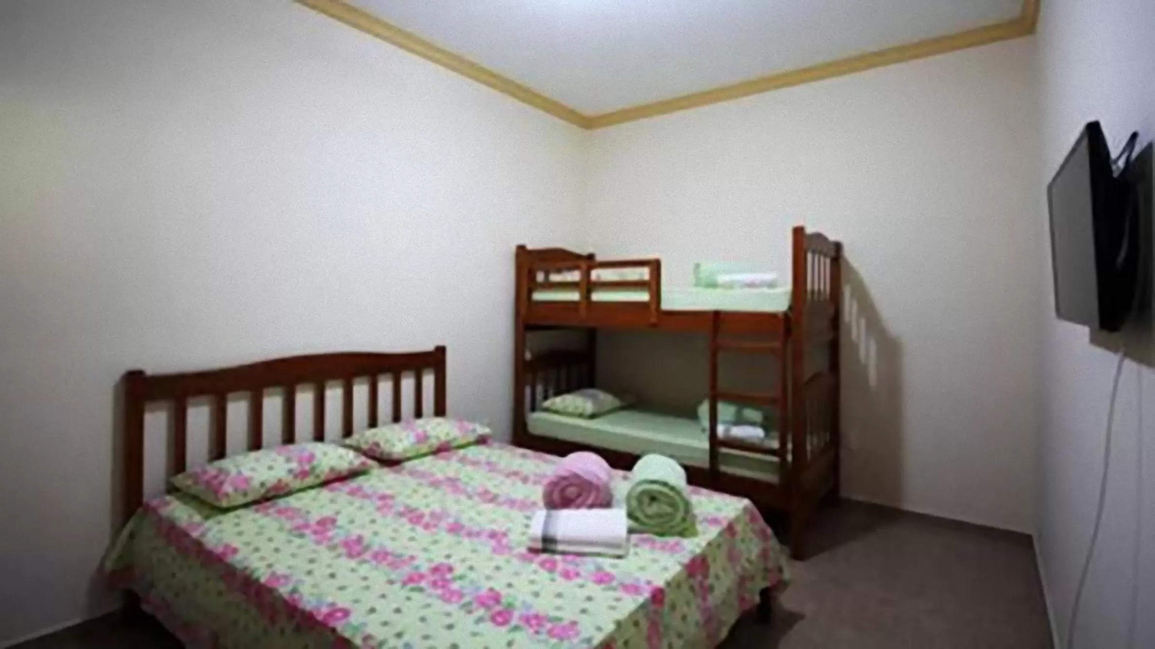 Photo of the whole room, Bed in Pousada Sorocabana