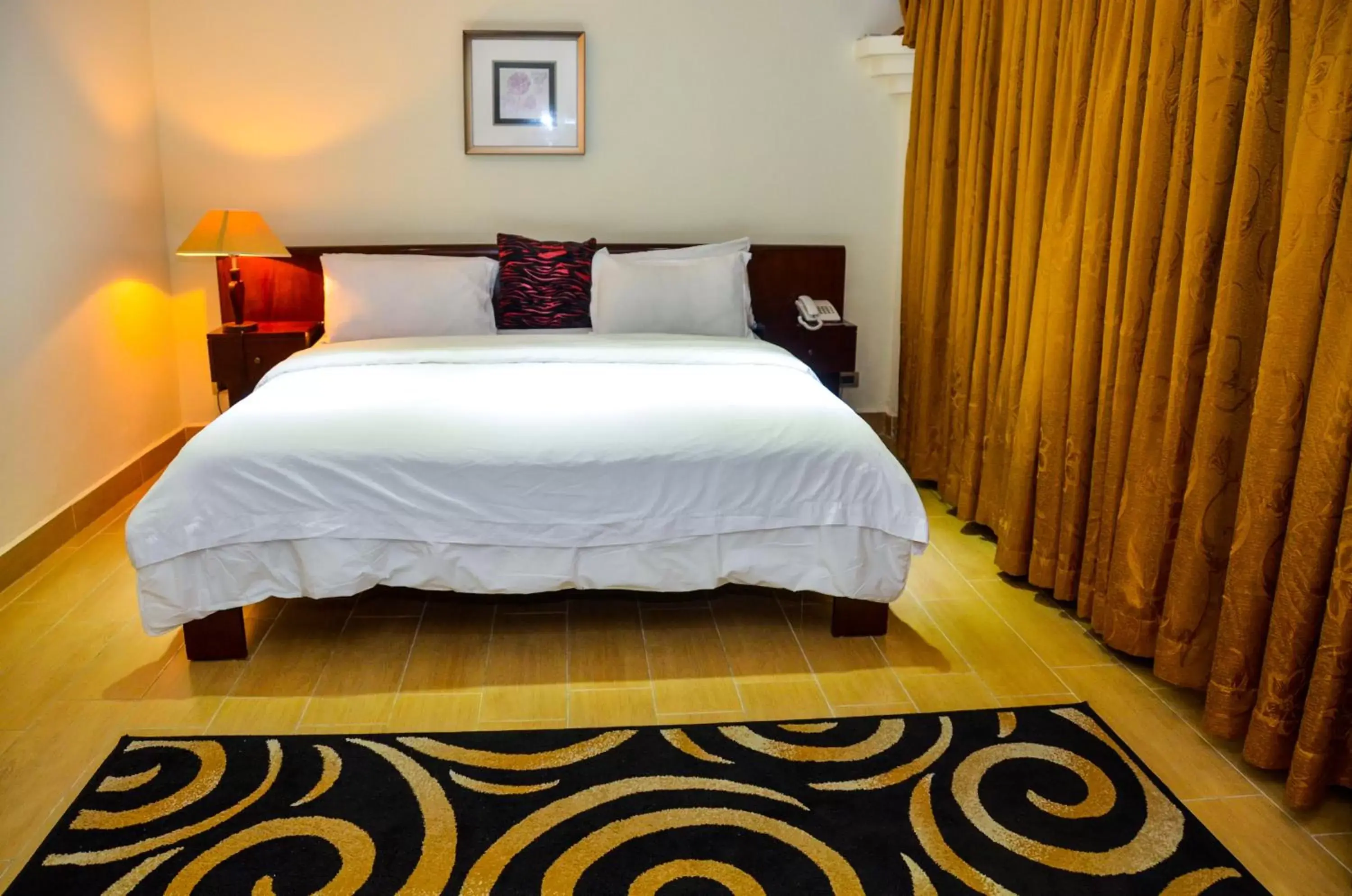 King Suite in The Cape Hotel King Suite in The Cape Hotel