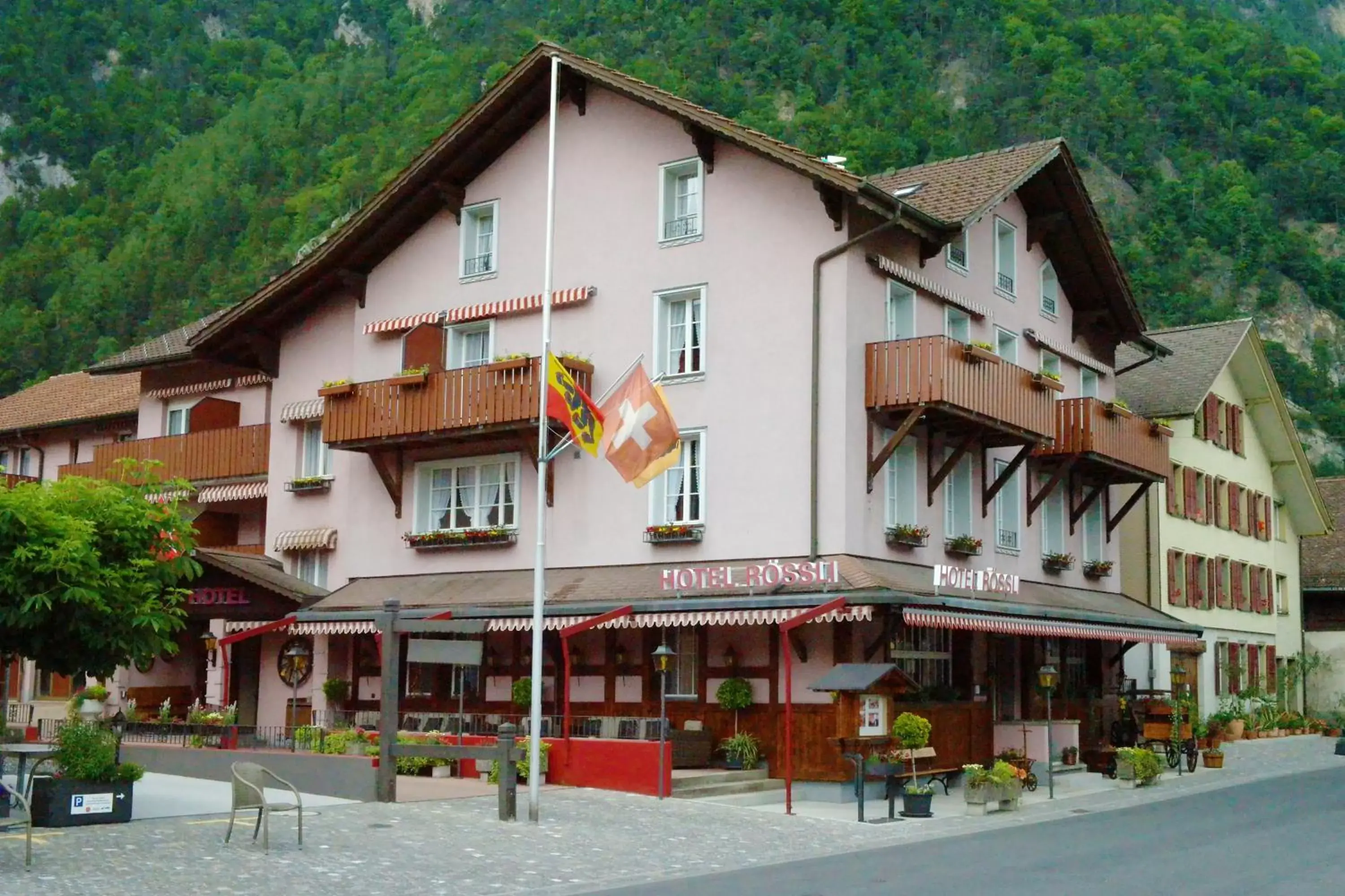 Facade/entrance in Hotel Rössli