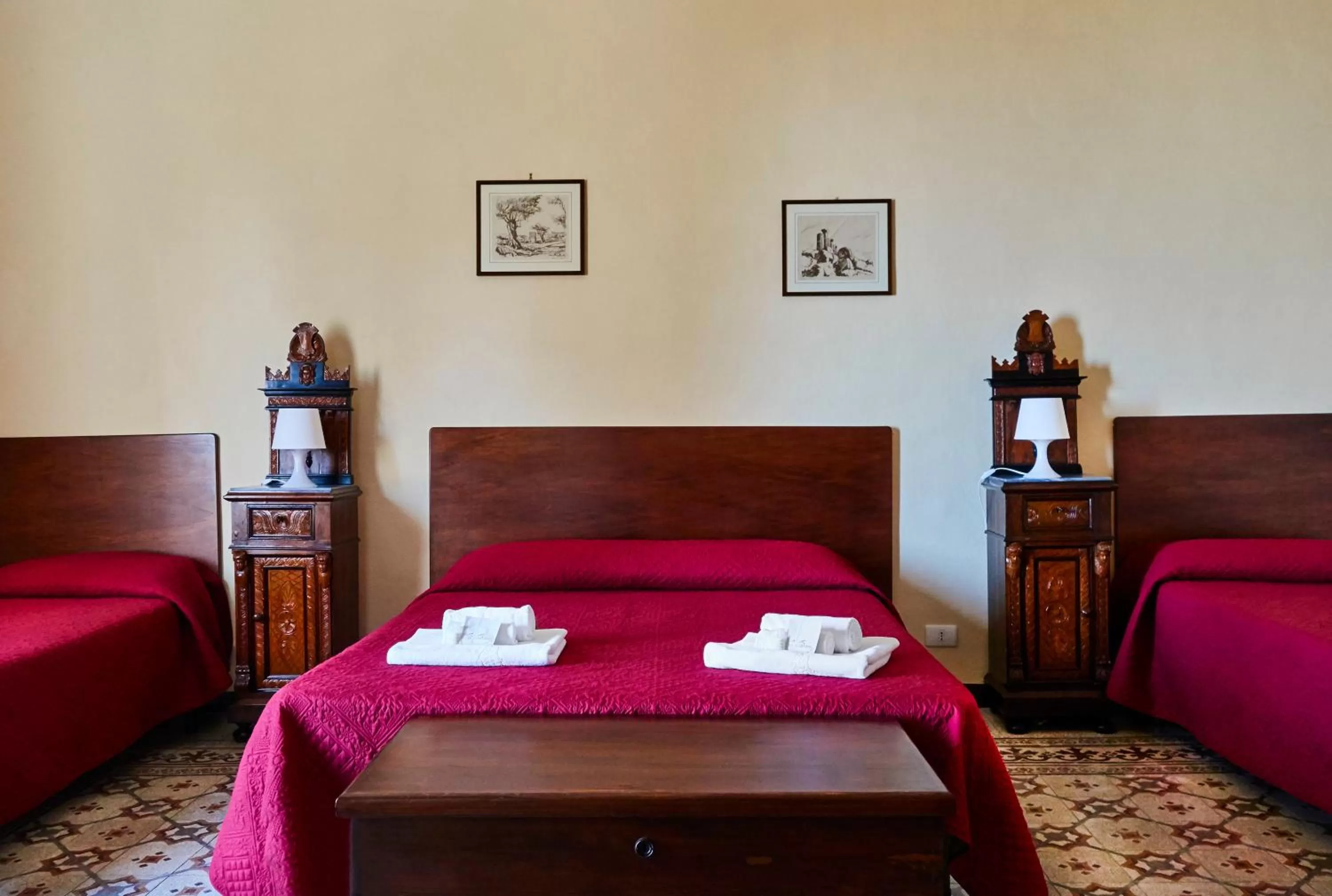 Photo of the whole room, Bed in Alloggio della Posta Vecchia